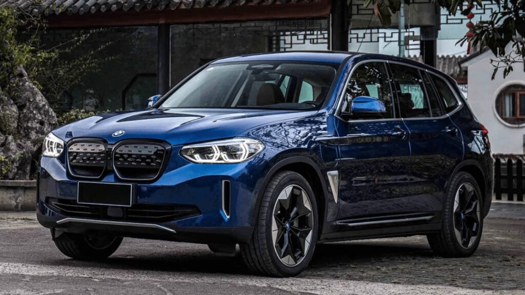 BMW iX3 -Coches nuevos otoño 2025