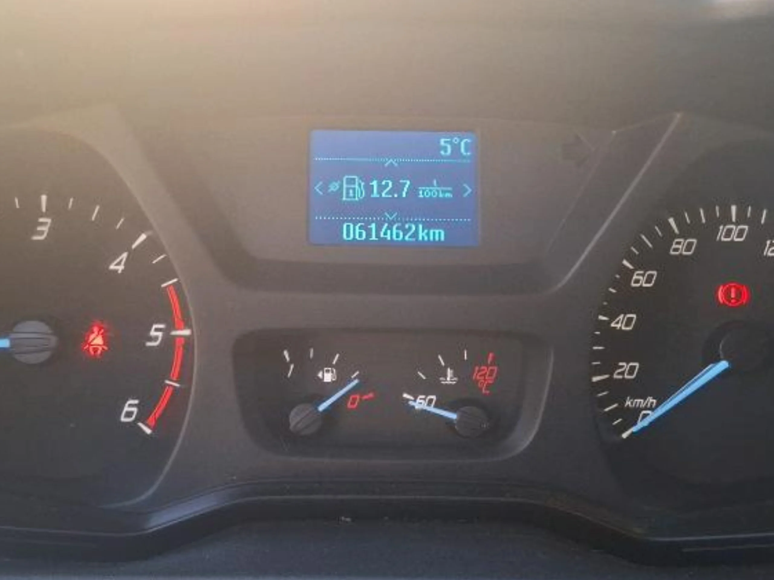 Ford Transit Carrozado L4 con trampilla 130 CV - Foto 11