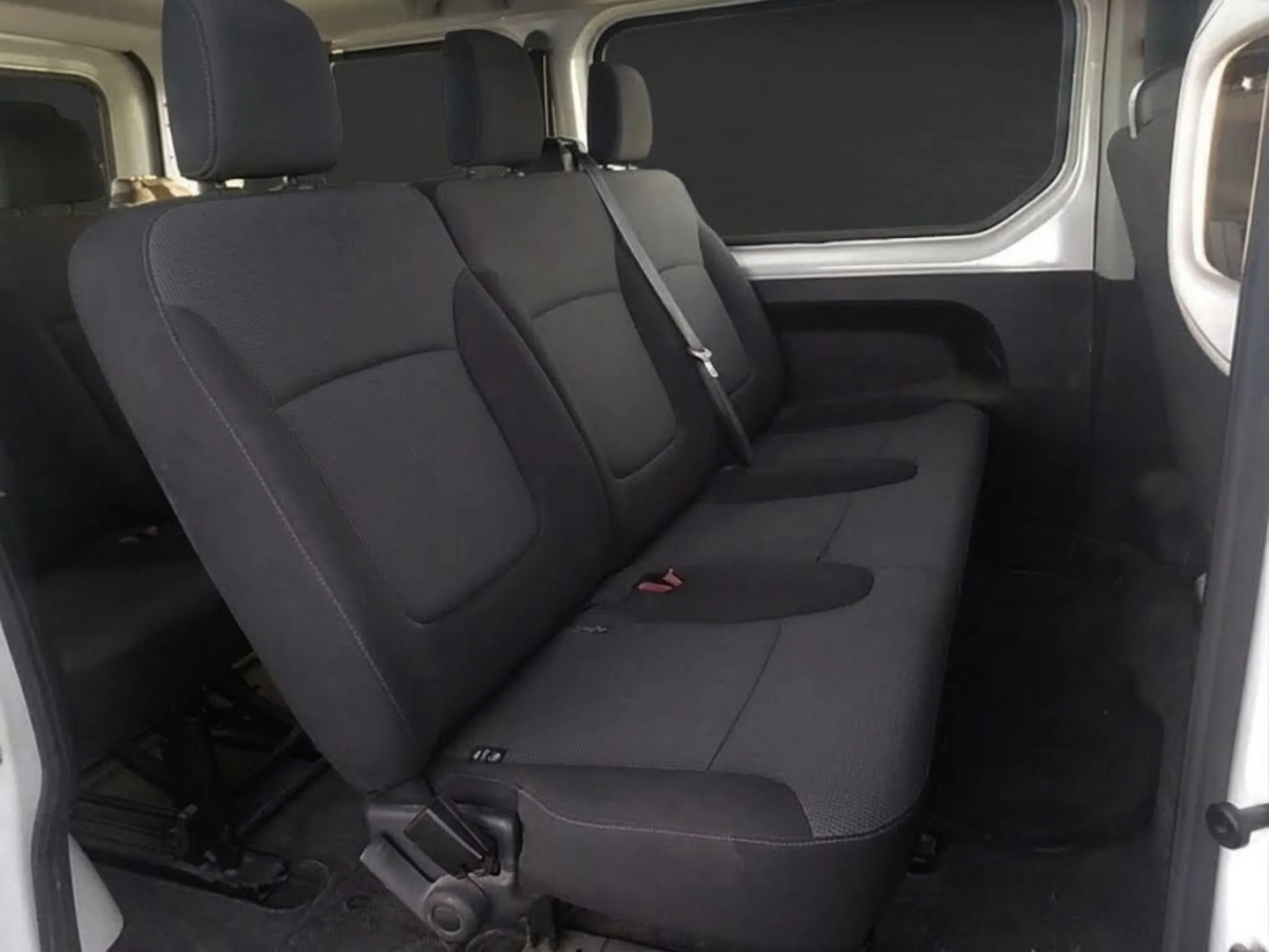 Renault Trafic Combi 9 Plazas L1H1 | Desde 402€/mes - Foto 10
