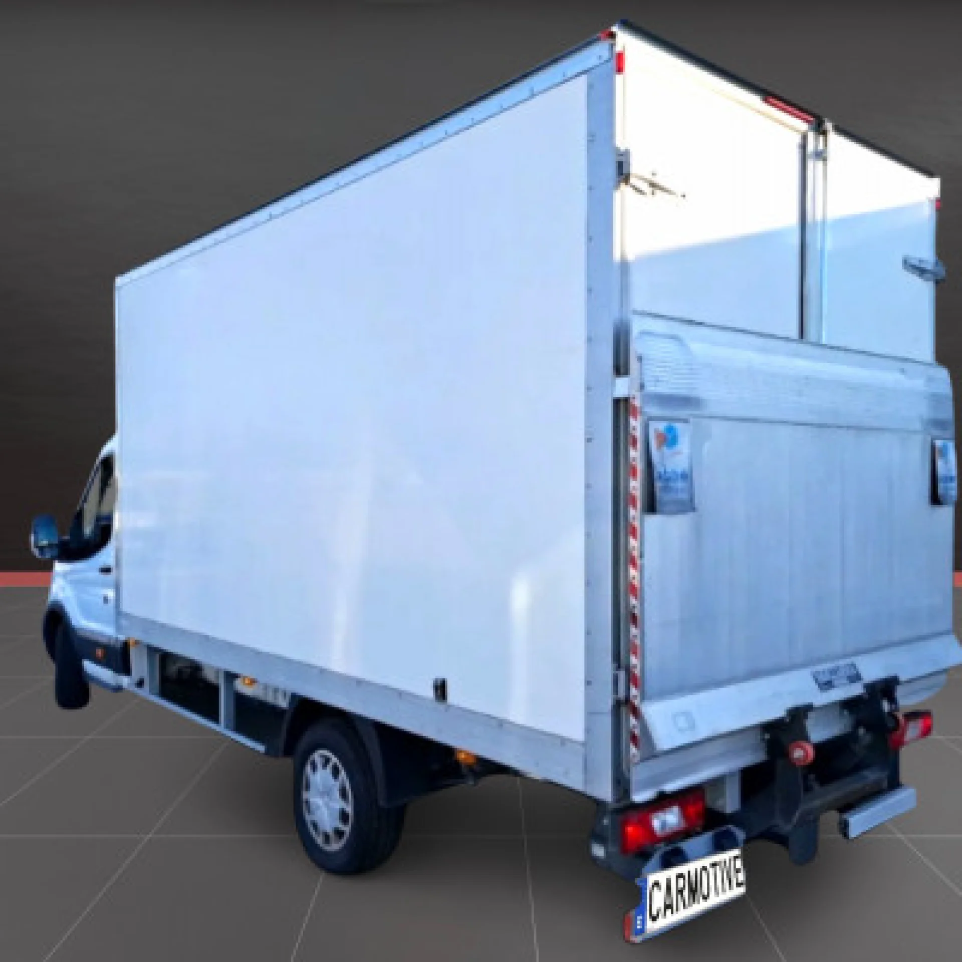 Ford Transit Carrozado L4 con Trampilla - Foto 5