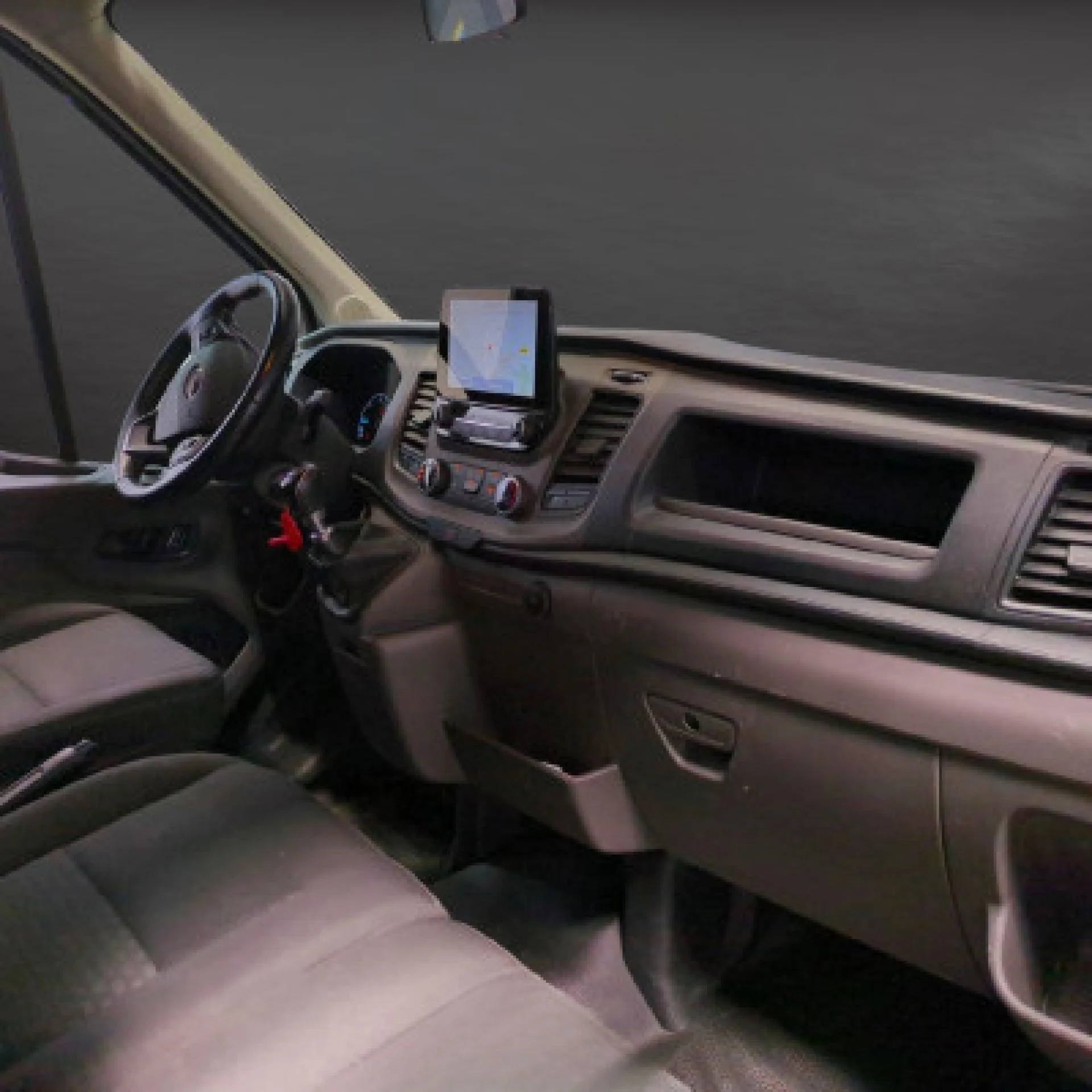 Ford Transit Carrozado L4 con Trampilla - Foto 8