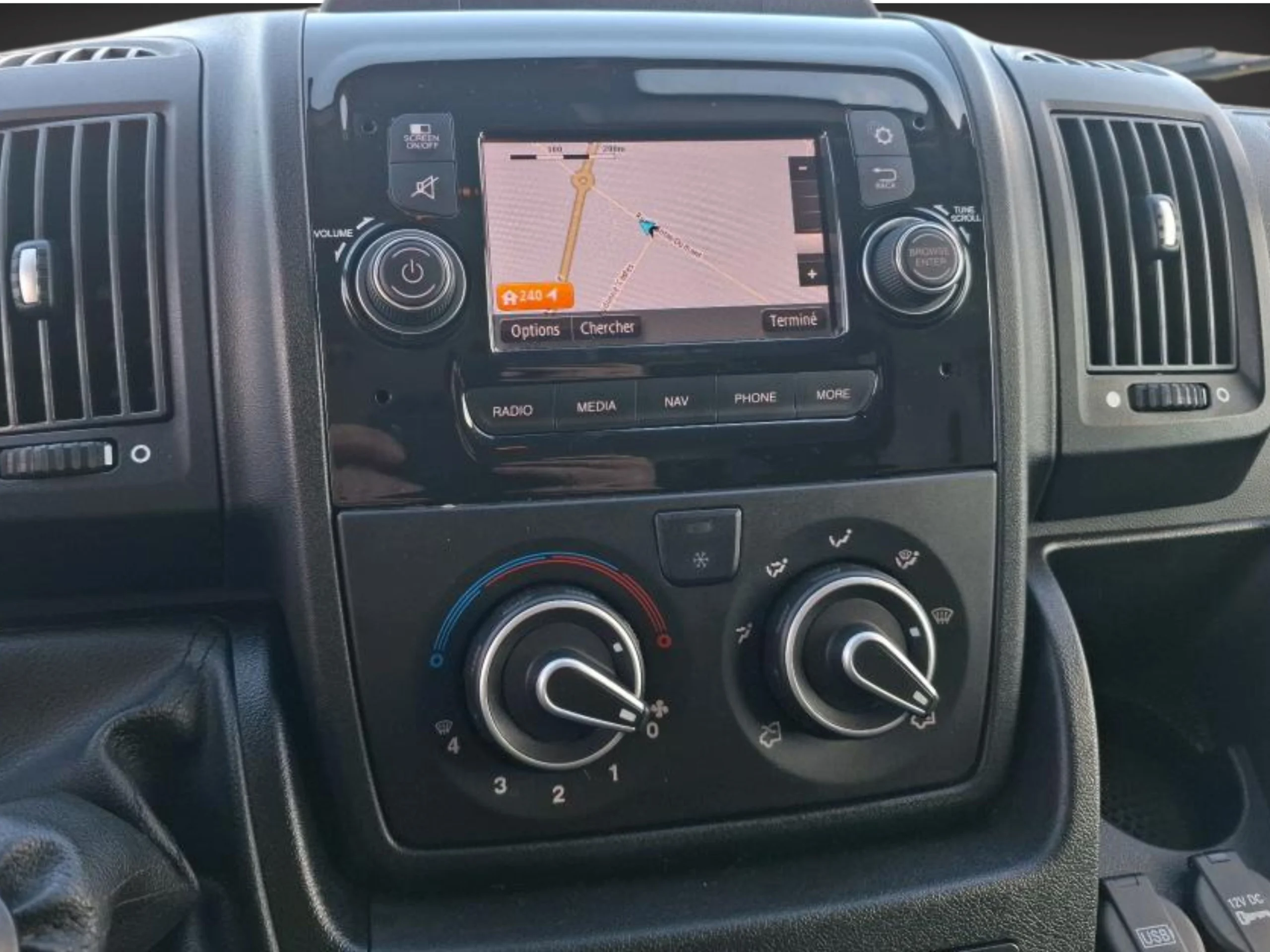 Peugeot Boxer L4H2 140 CV S&S ASPHALT - Foto 11