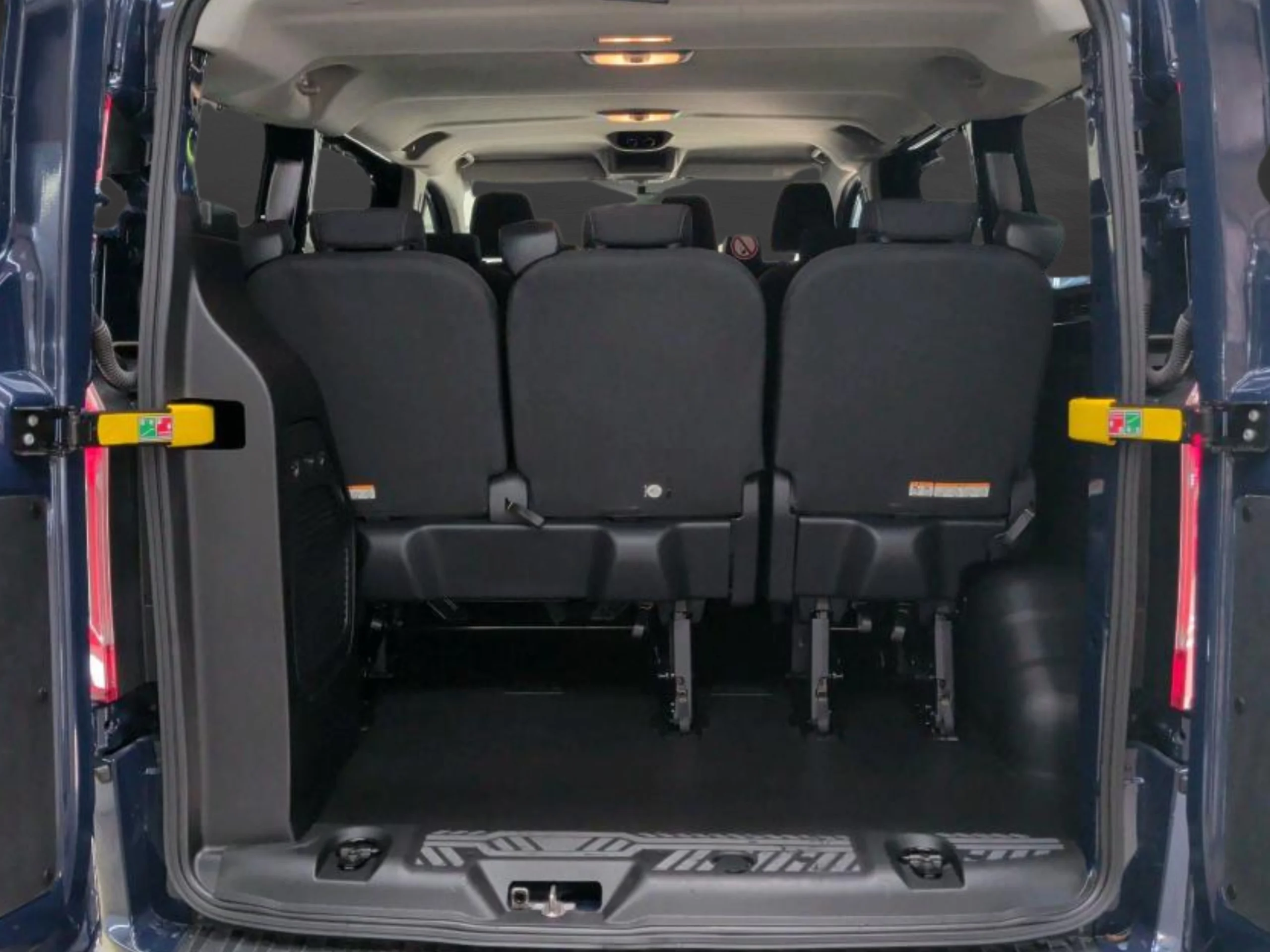 Ford Transit Custom Combi 9 Plazas L1H1(2023) | Desde 441€/mes - Foto 6