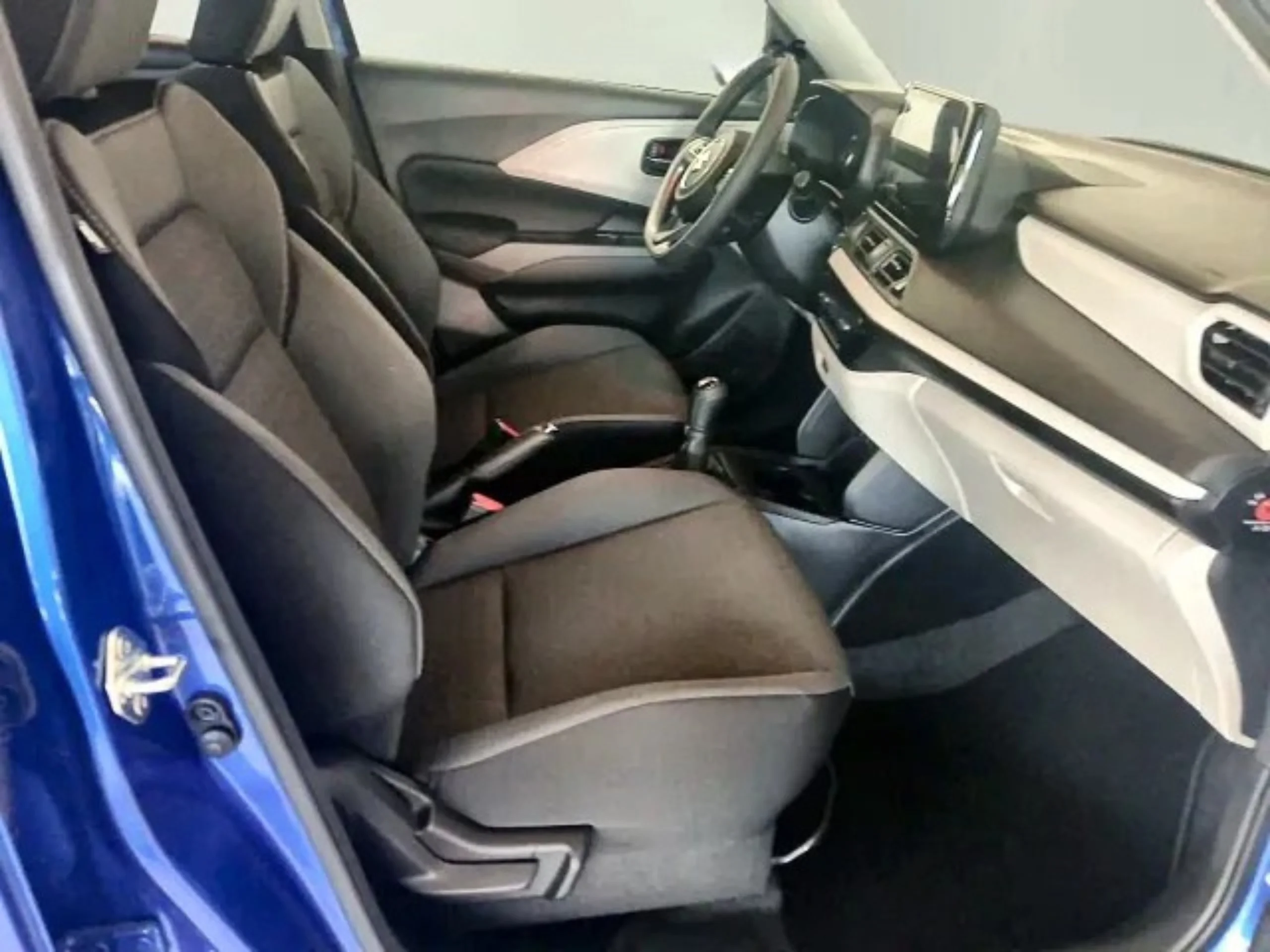 Suzuki Swift 1.2 MHEV S2 (2026) | Etiqueta ECO | 5.200km | Oportunidad de reestreno - Foto 9