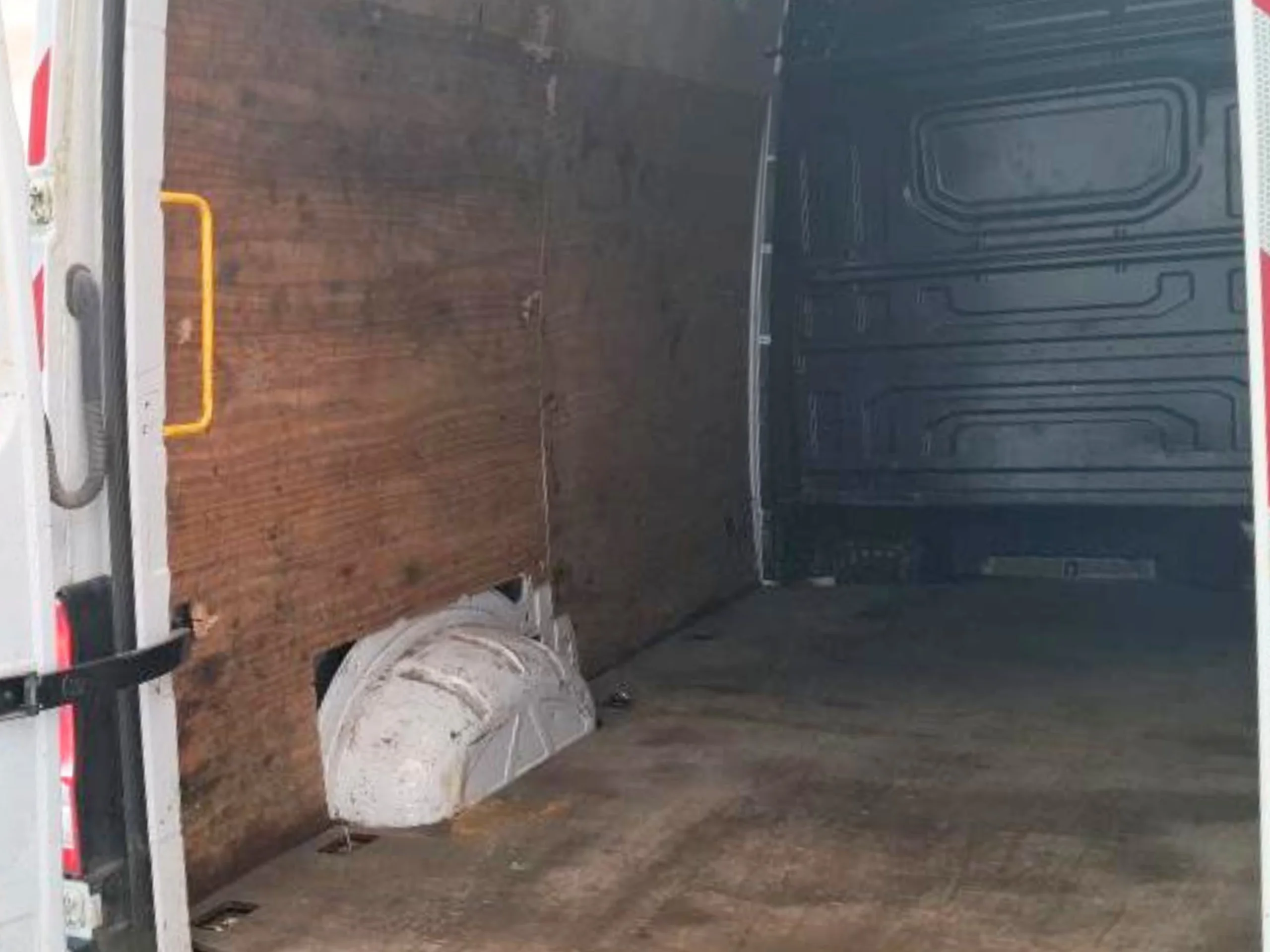 Volkswagen Crafter Furgón 35 L3H3 | 4Motion | Gran Volumen | Techo Alto | Desde 447€/mes - Foto 6