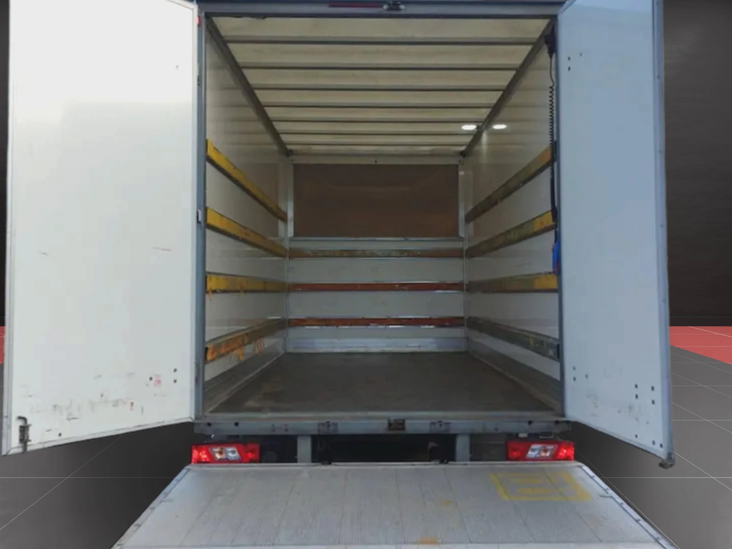 Ford Transit Carrozado L4H3 3.500kg Doble Rueda con Trampilla ¡Desde 533 €/mes! - Foto 6