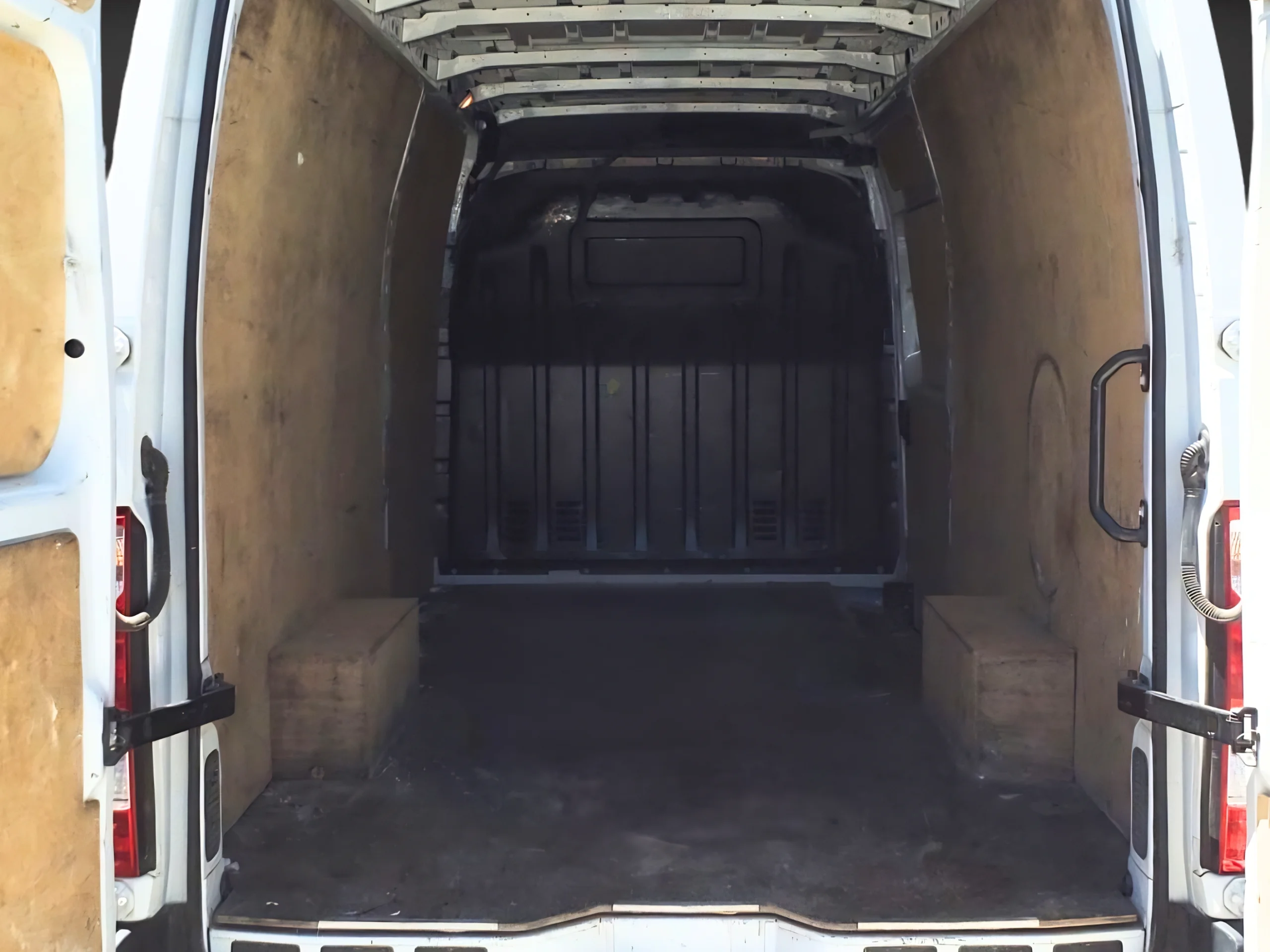 Renault Master Furgón L4H2 (2023) | Tracción Trasera | Renault Trucks Edition | Gran Volumen | Desde 418€/mes - Foto 9