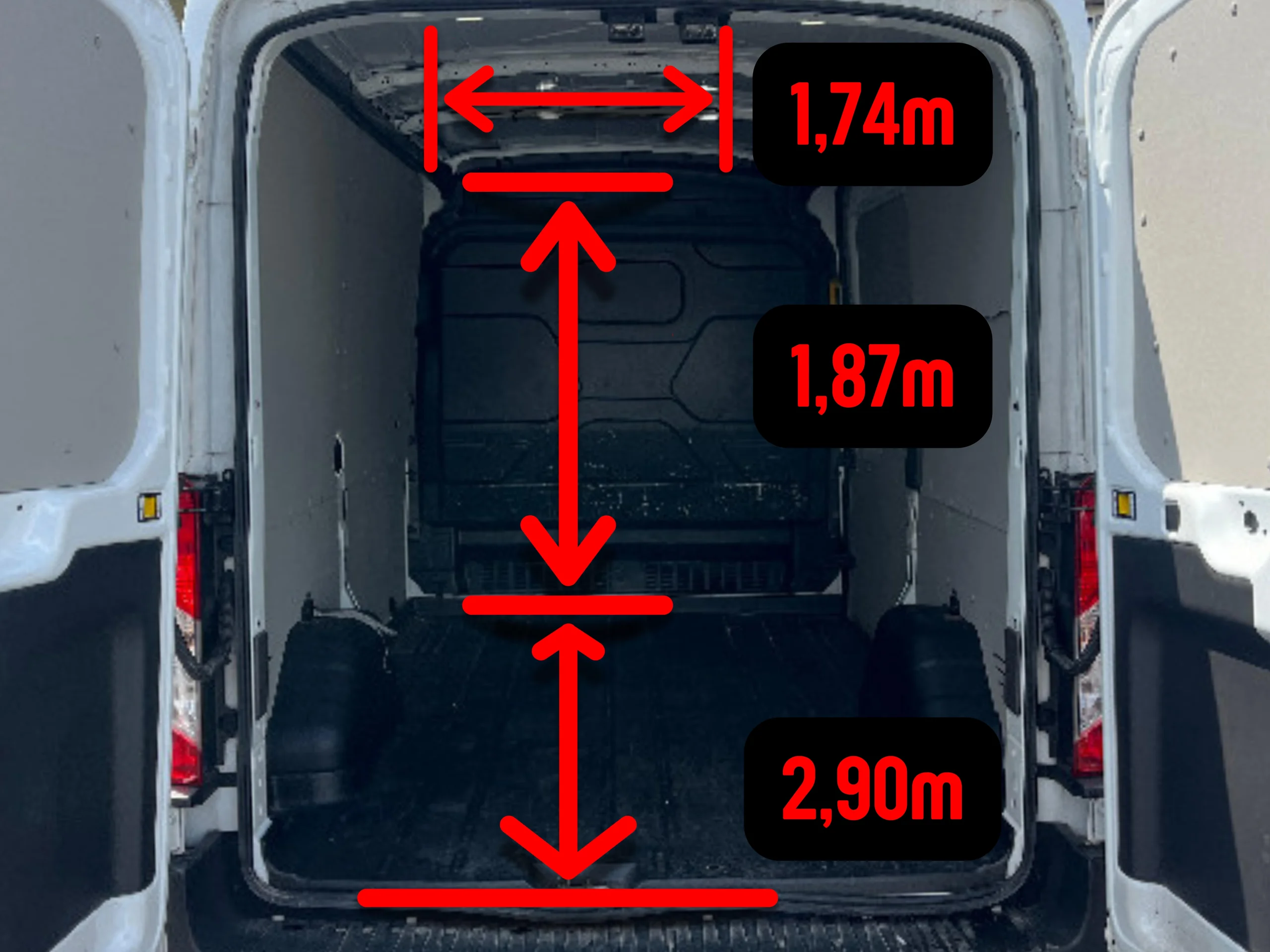 Ford Transit L2H2 130CV MHEV (2022) – Furgón Diésel con Etiqueta ECO para Reparto Nacional - Foto 6