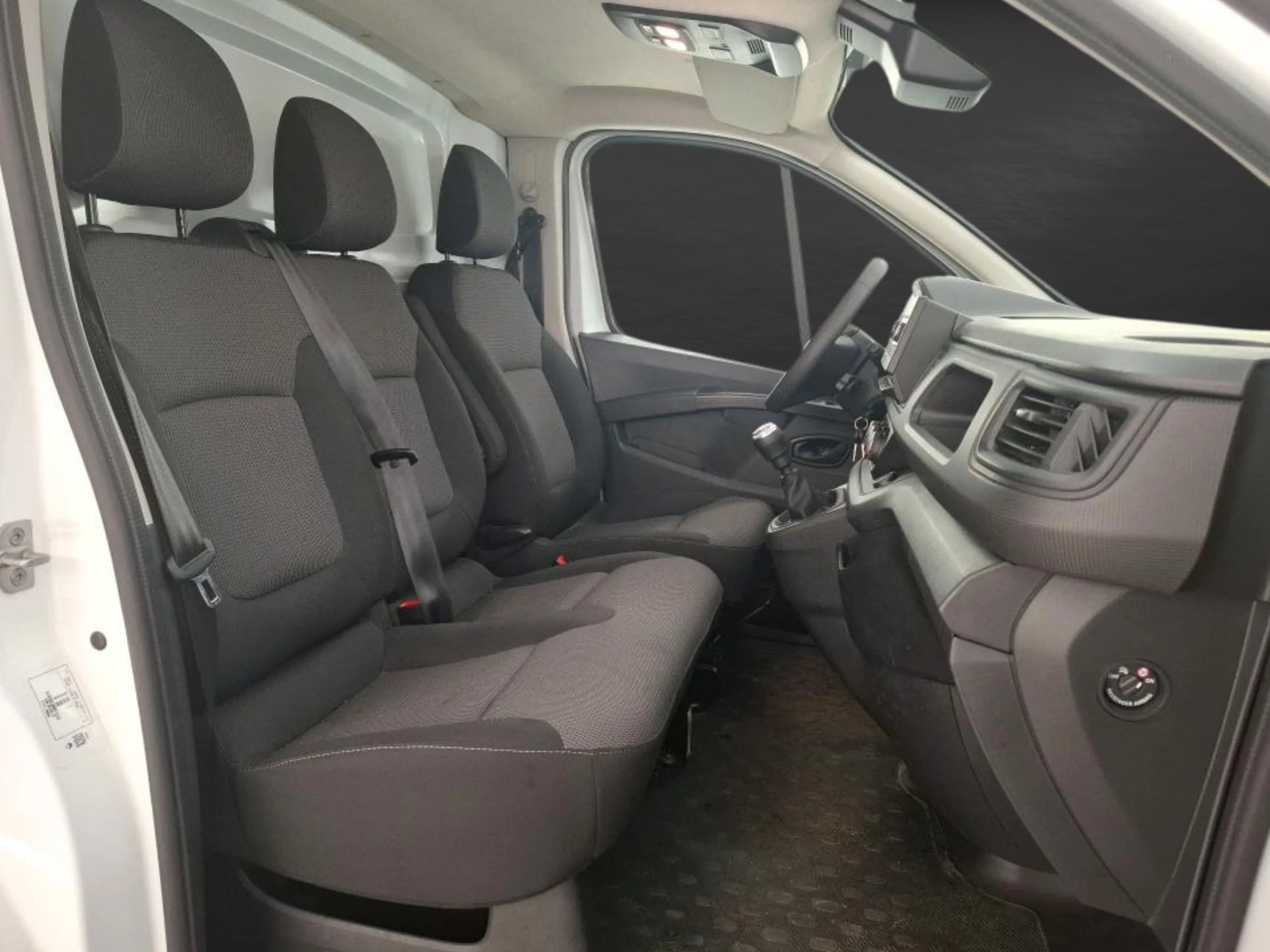 Renault Trafic L1H1 | Baca y bola de remolque | 2.0 dCi 130 CV BLUEDCI - Foto 6