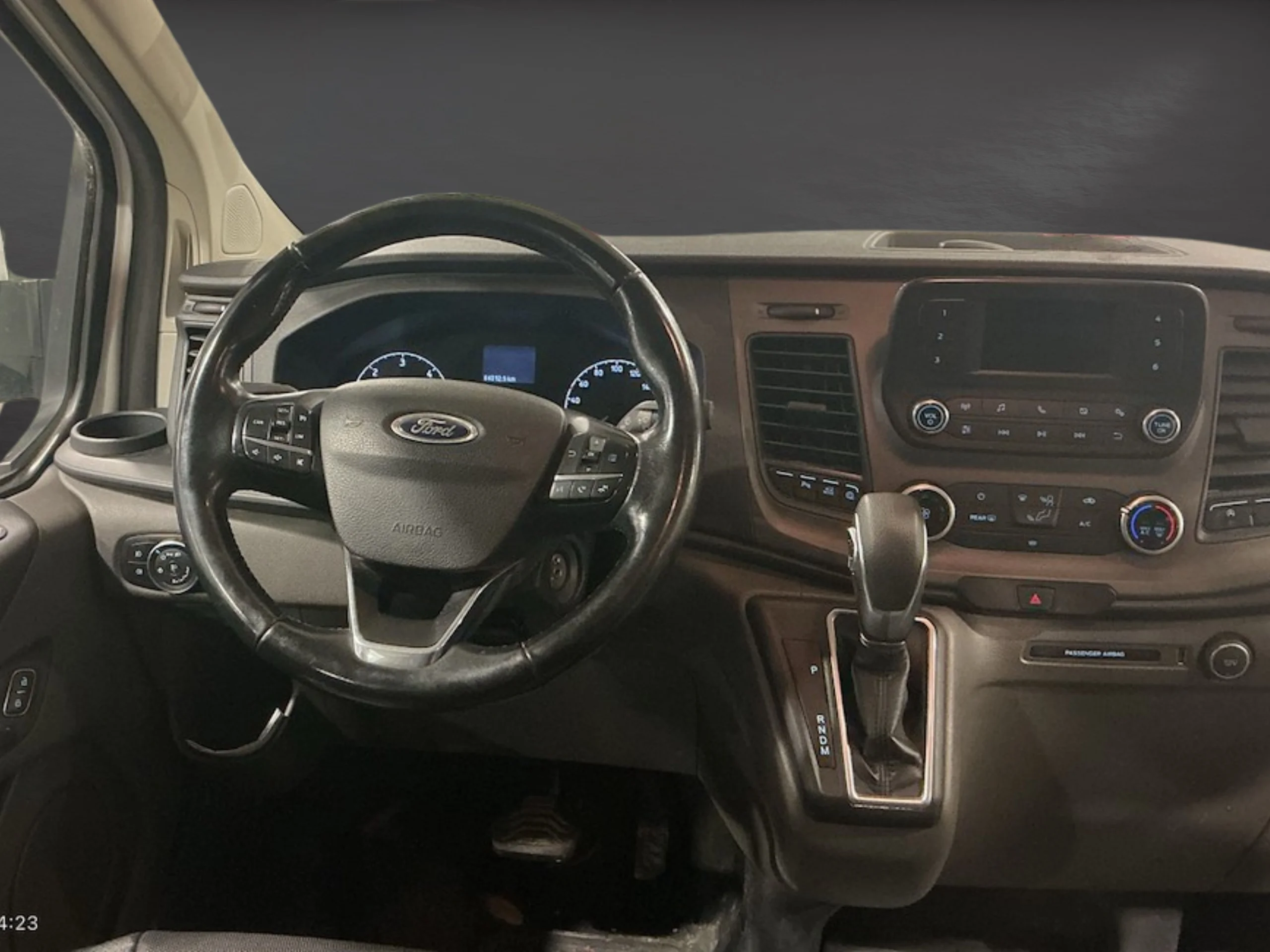 Ford Transit Custom Kombi 9 L2H1 Trend 2.0 130CV Automática - Foto 9