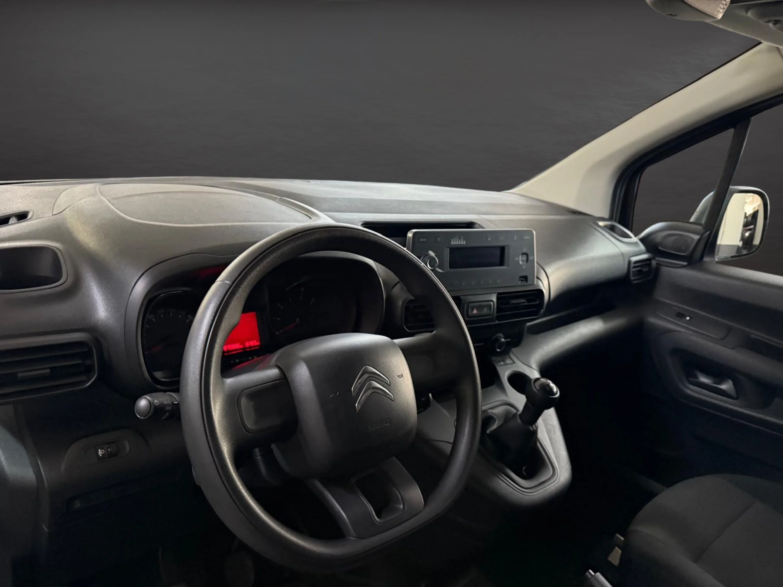 Citroen Berlingo Furgón Talla M 102 CV - Foto 12