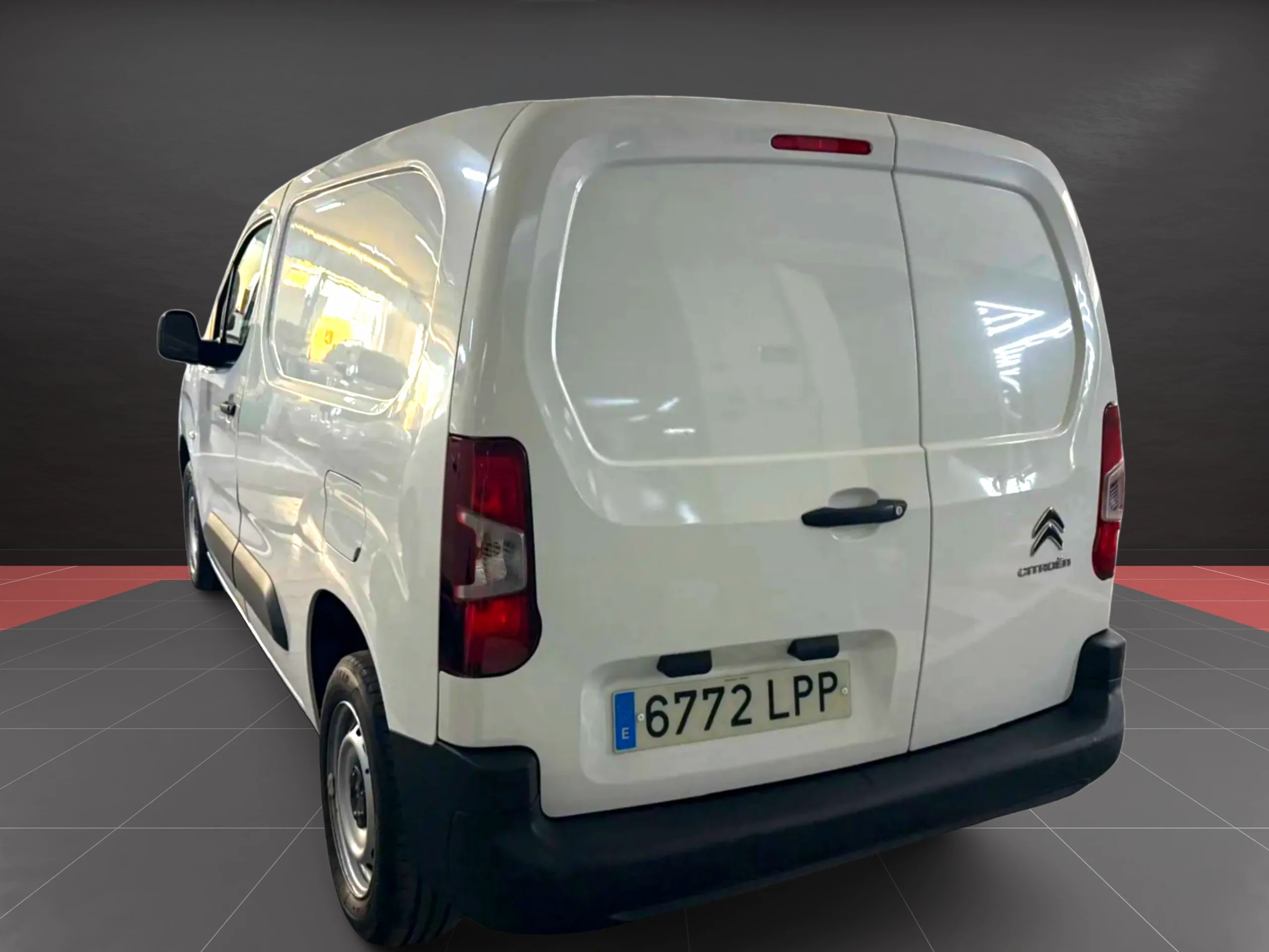 Citroen Berlingo Furgón Talla M 102 CV - Foto 7