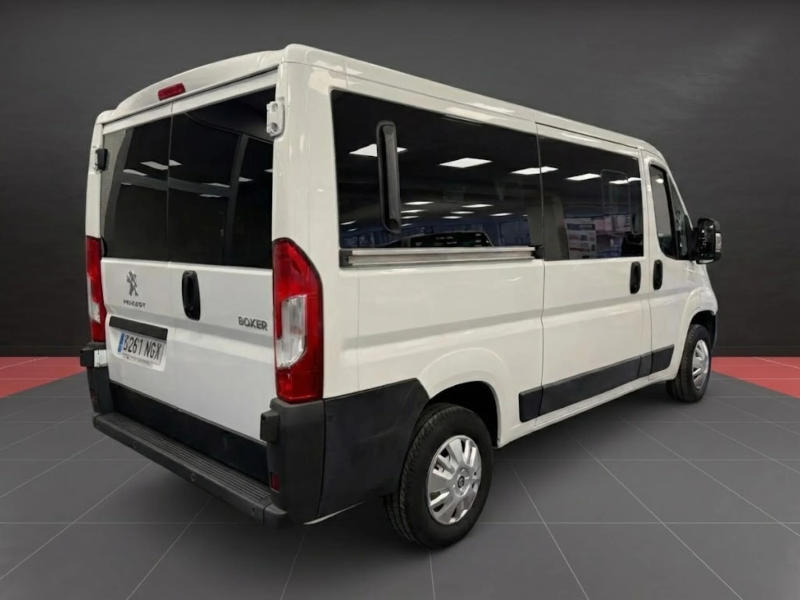 Peugeot Boxer Combi 6/9 Plazas L1H1 S&S 130 CV - Foto 5