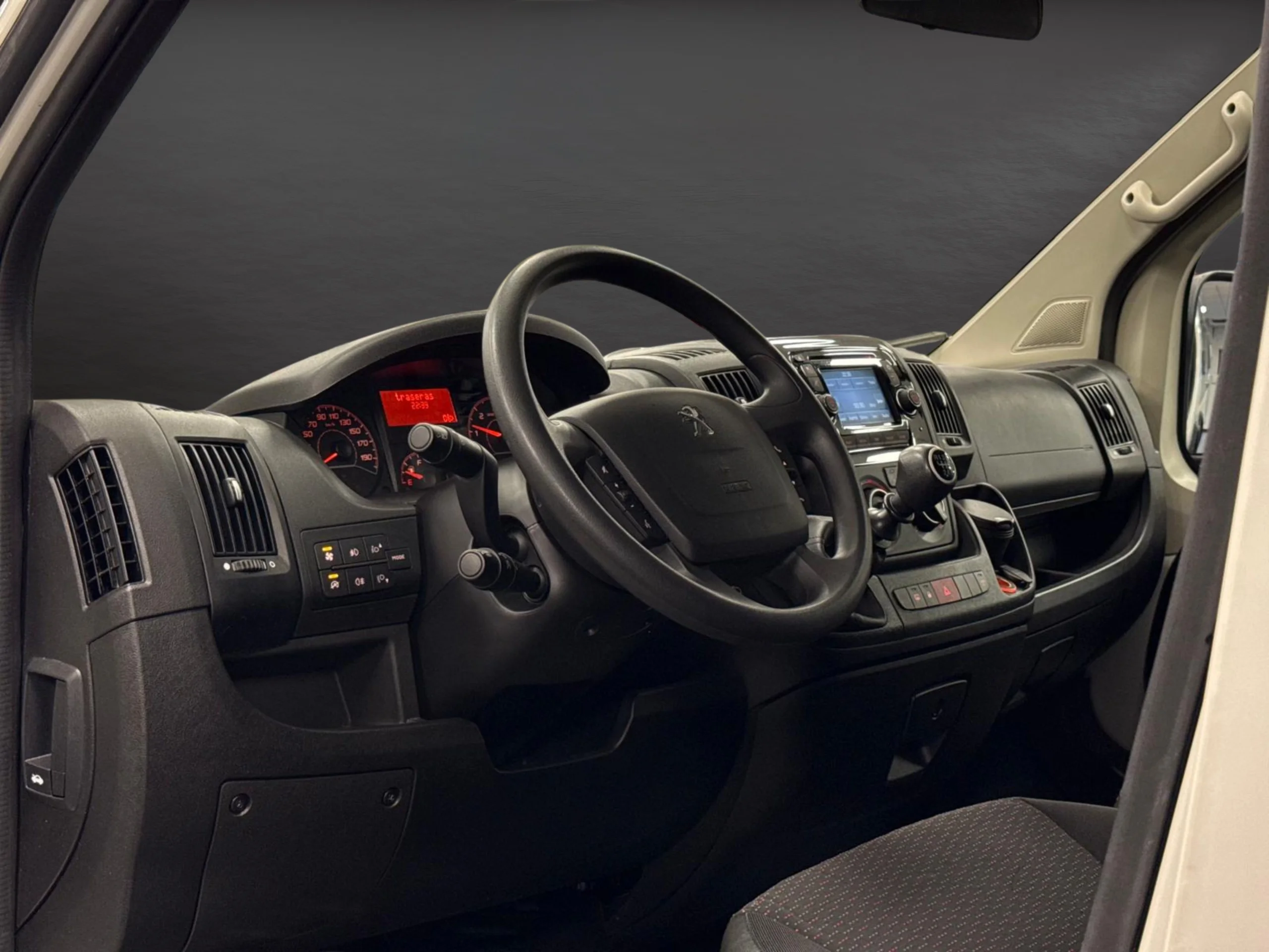 Peugeot Boxer Combi 6/9 Plazas L1H1 S&S 130 CV - Foto 11