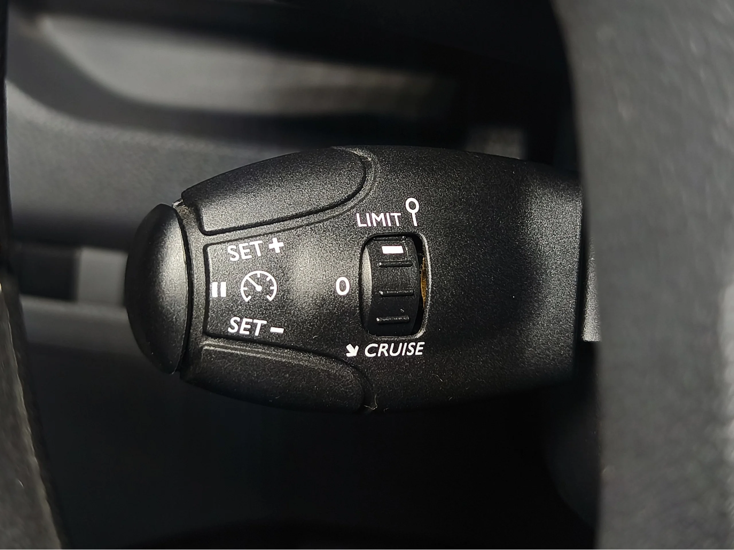 Peugeot Expert Combi 6 Plazas | Oportunidad de Reestreno con Solo 10.900 km | Desde 387 € al mes - Foto 16