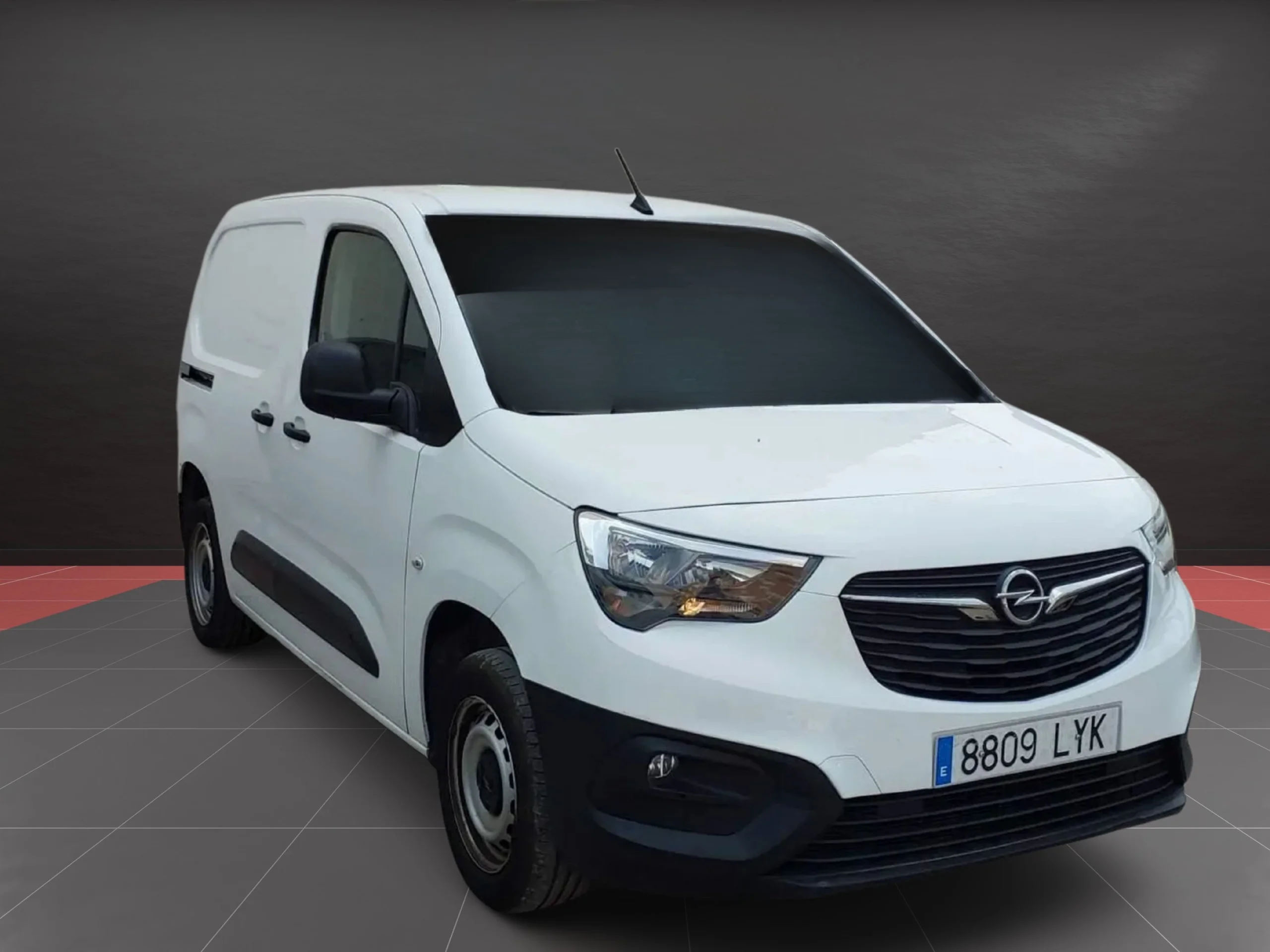 Opel Combo Furgón L1H1 | Solo 93.300 km | Desde 225€/mes - Foto 3
