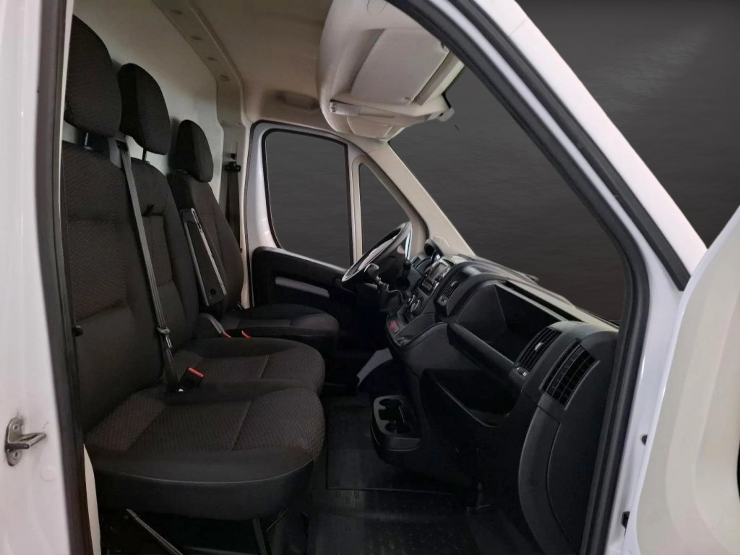 Citroen Jumper BlueHDi 103KW (140CV) Furgón 35L2H2 - Foto 11