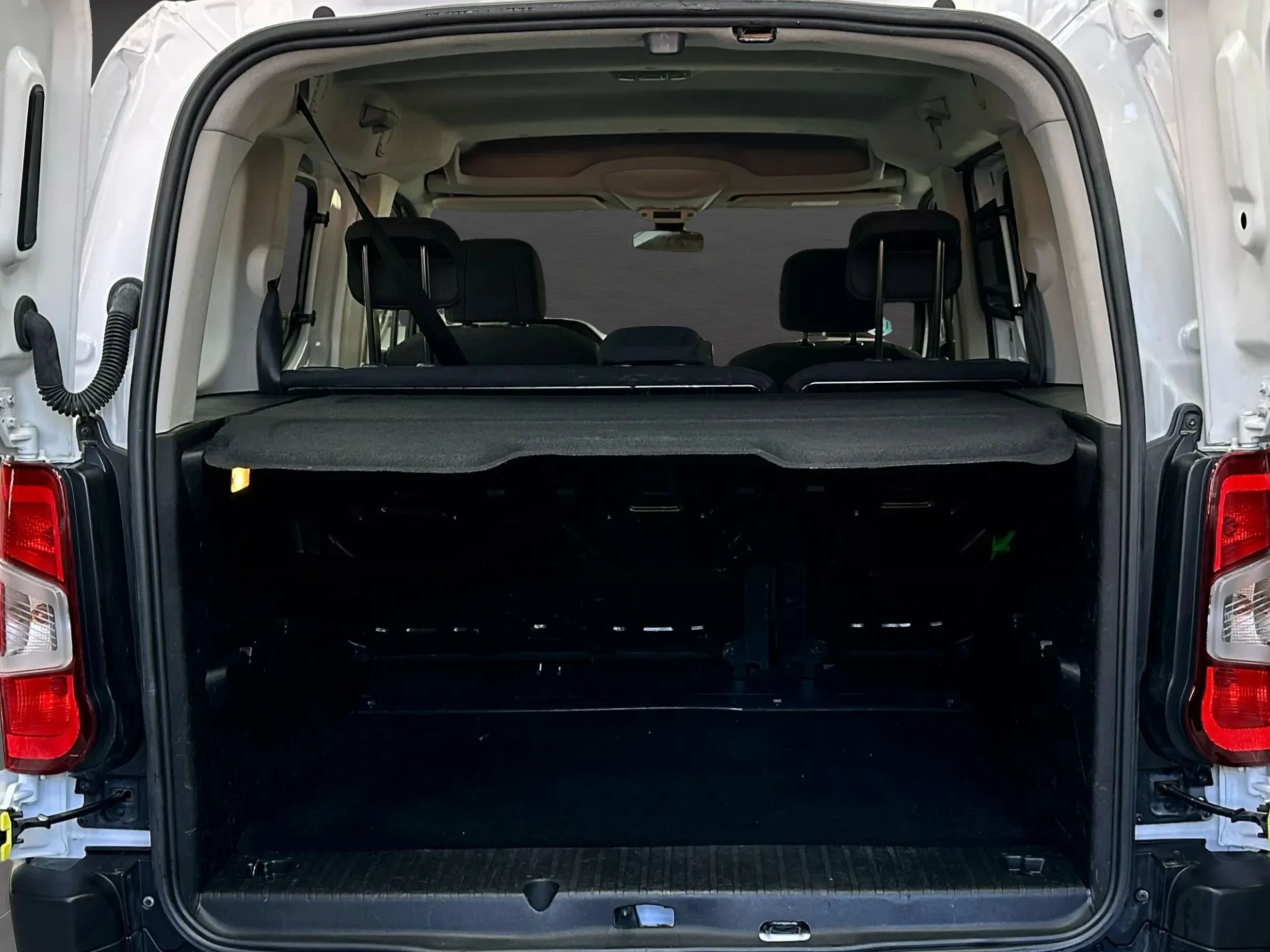 Peugeot Rifter Combi Active 102 CV  BLUEHDI - Foto 8