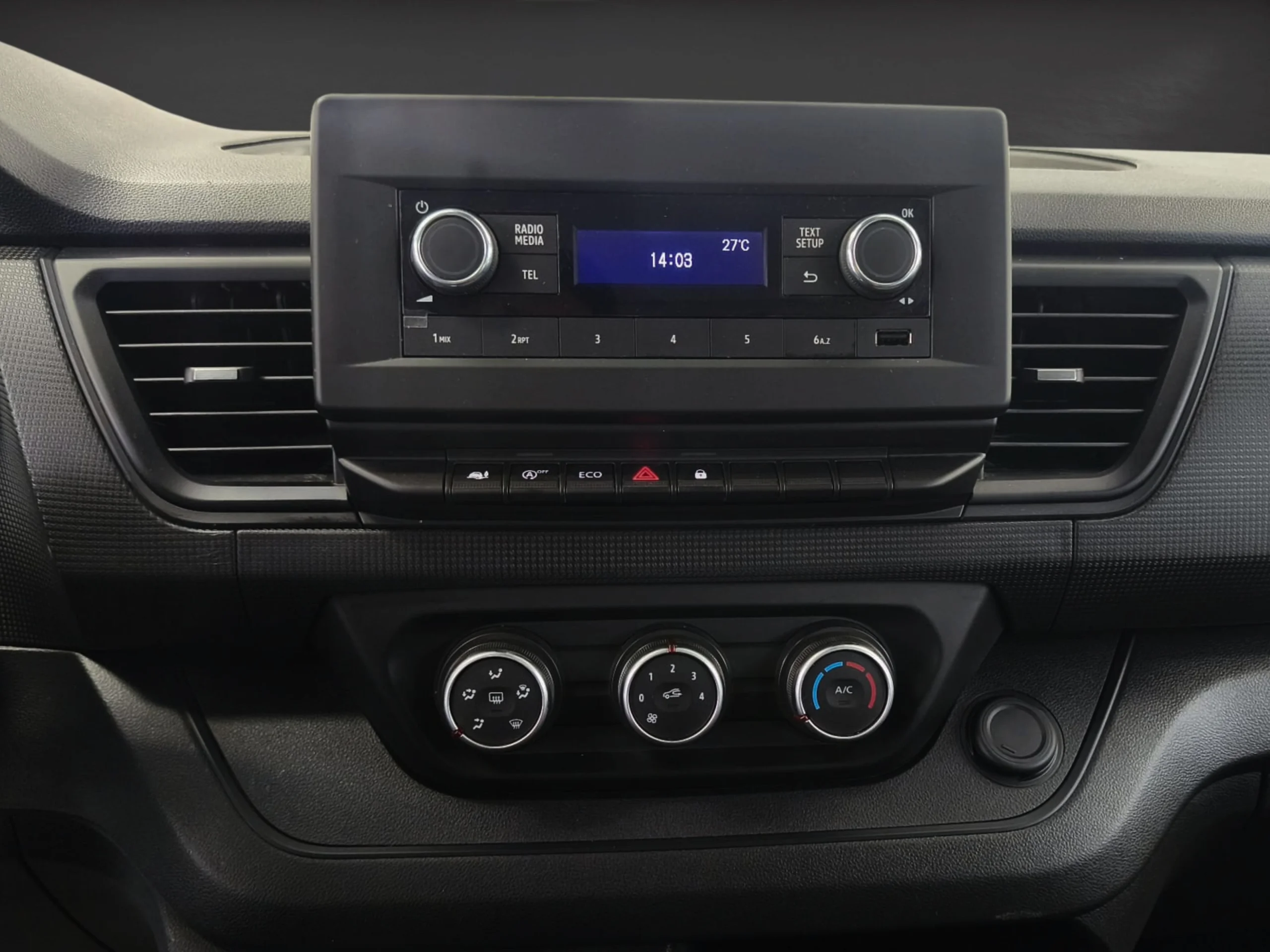Renault Trafic L1H1 130CV Blue dCi | Desde 344€/mes - Foto 18
