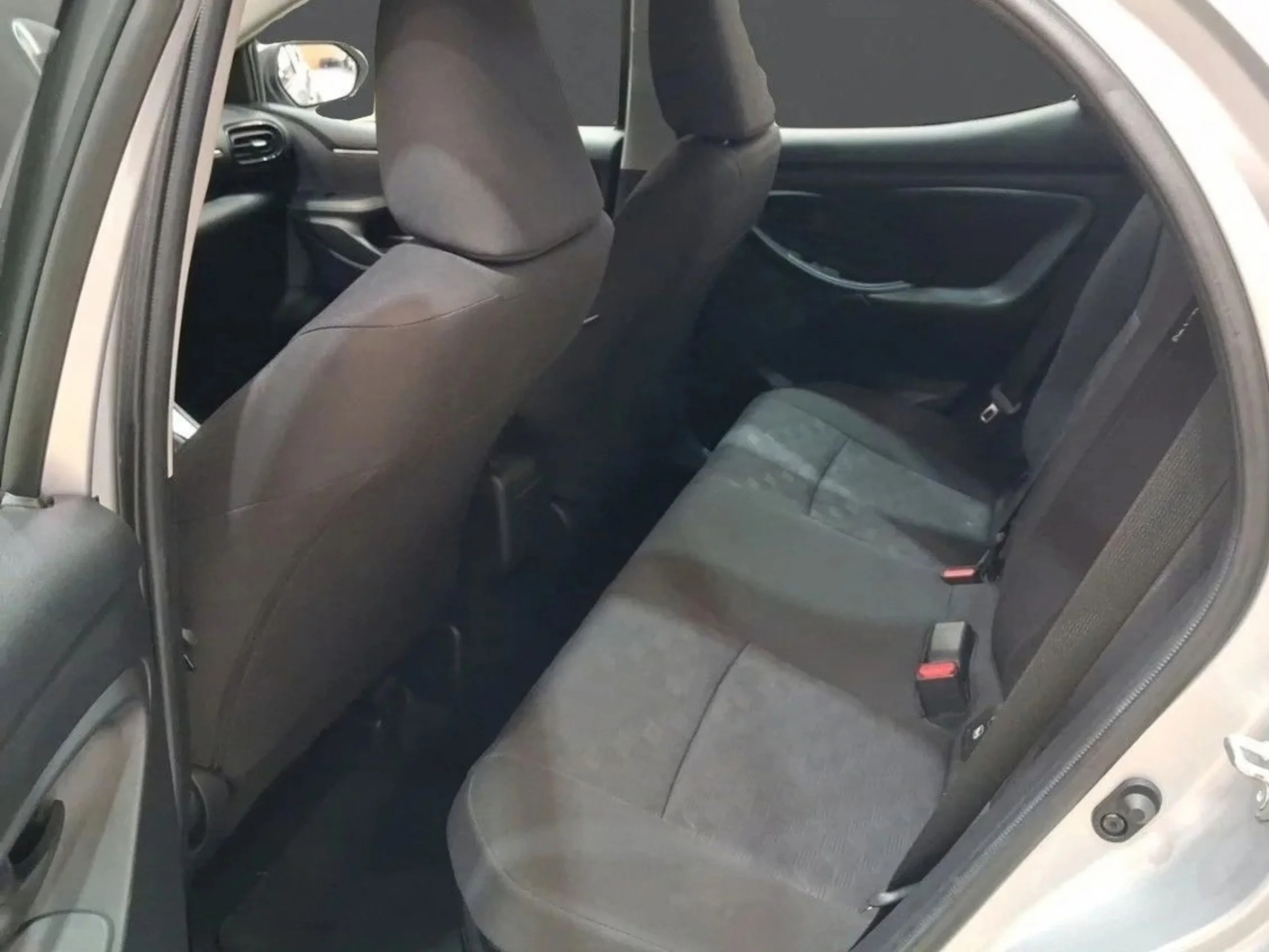 Toyota Yaris 1.5 120H Active Plus Automatico (2025) | Etiqeuta ECO | Desde 321€/mes - Foto 11