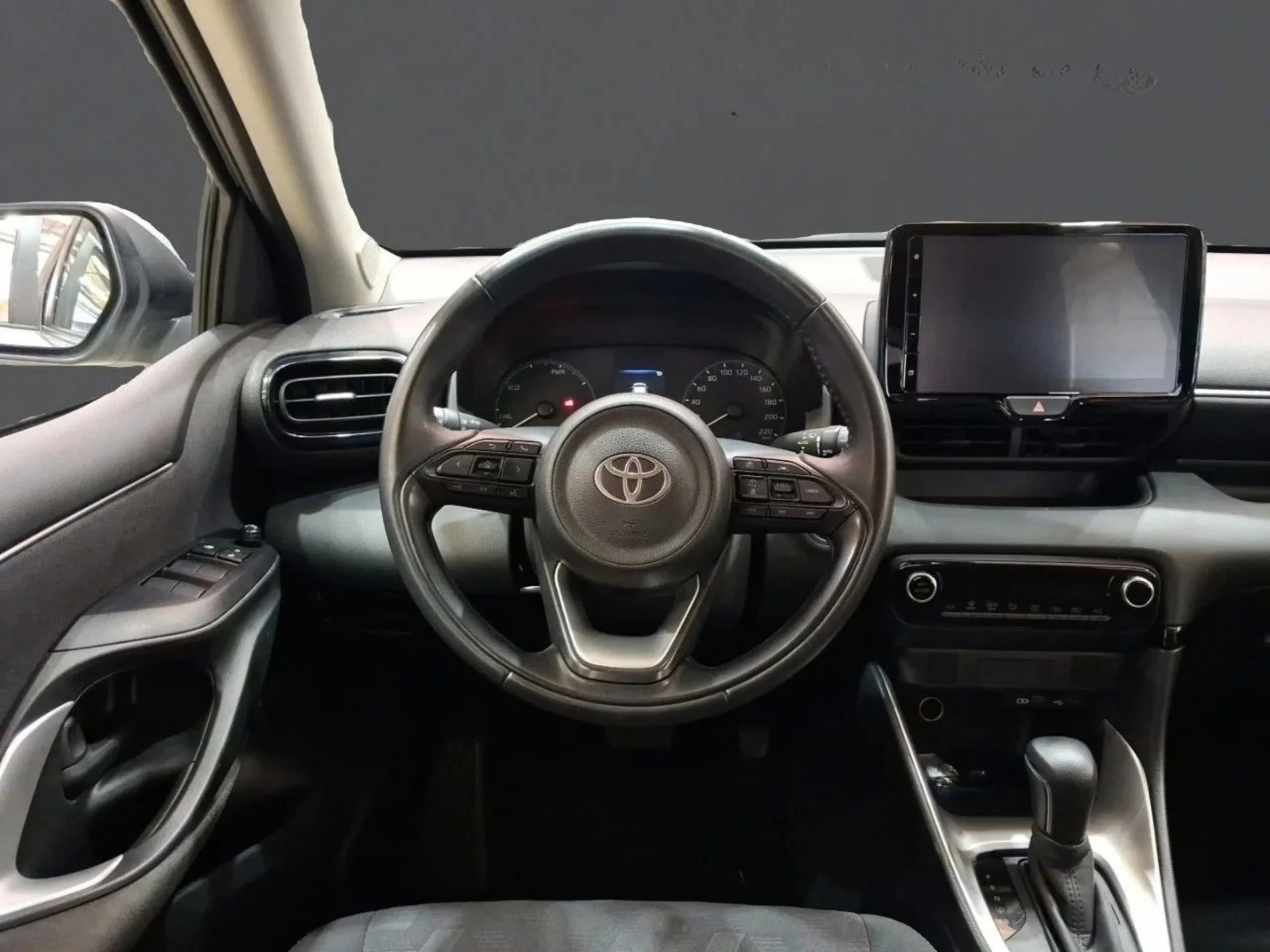 Toyota Yaris 1.5 120H Active Plus Automatico (2025) | Etiqeuta ECO | Desde 321€/mes - Foto 13