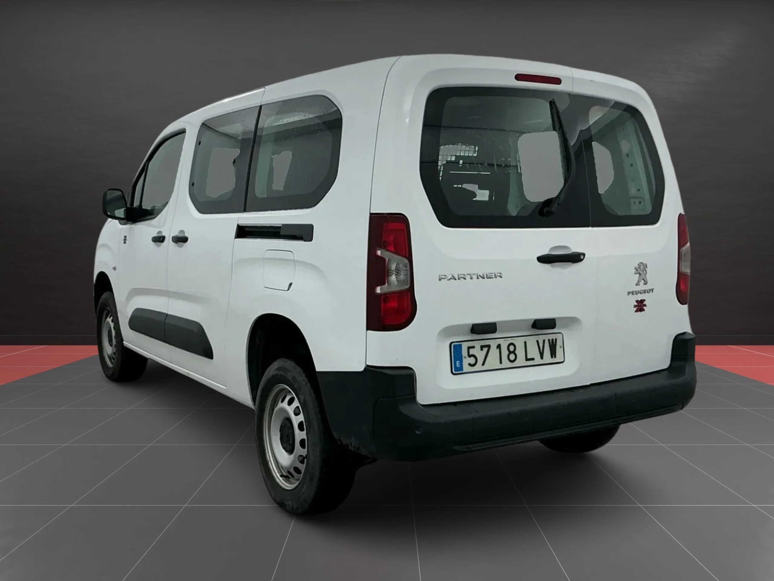 Peugeot Partner Doble cabina L2 Combi 5 plazas 4X4 130CV - Foto 5