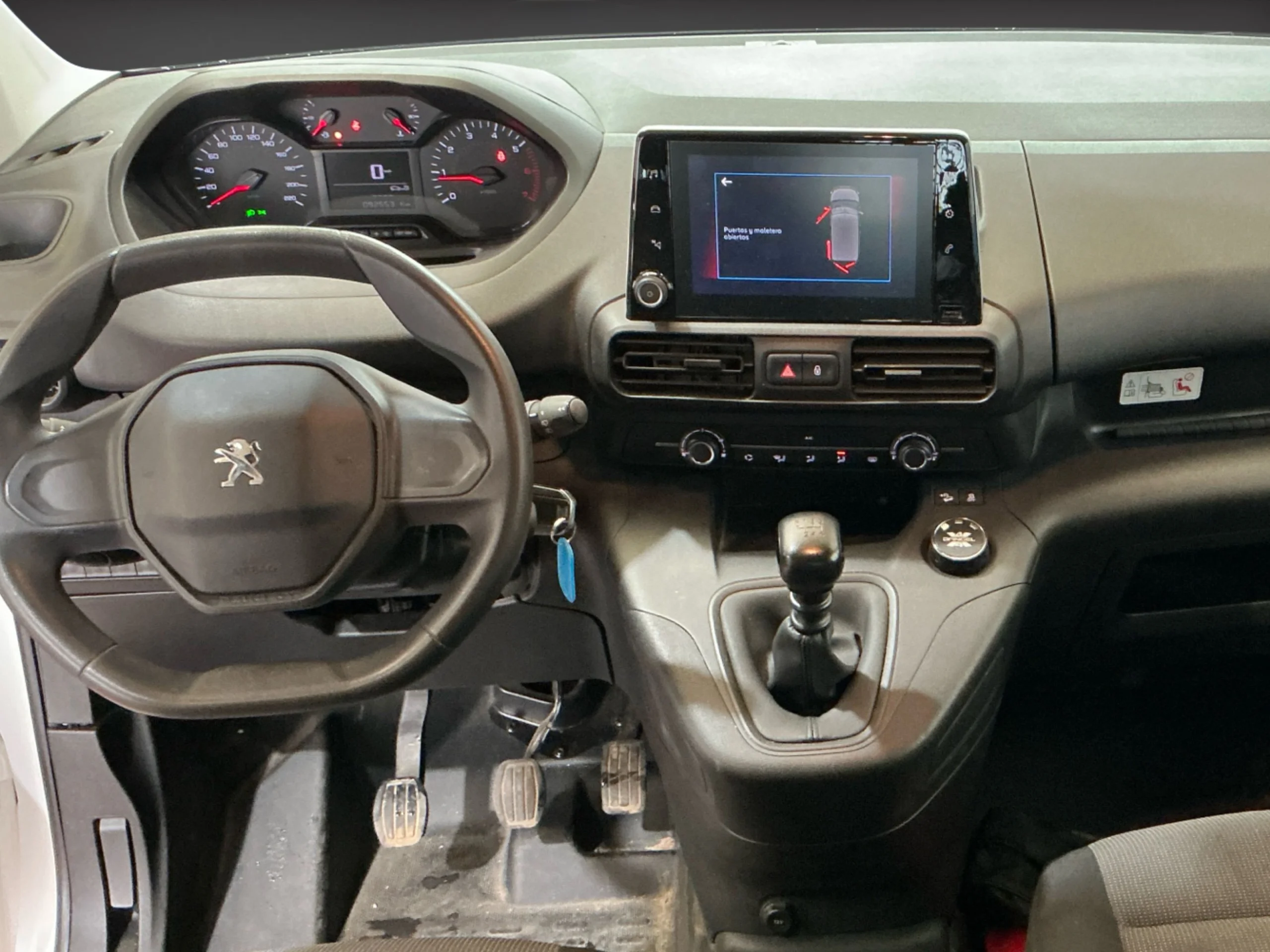 Peugeot Partner Doble cabina L2 Combi 5 plazas 4X4 130CV - Foto 8