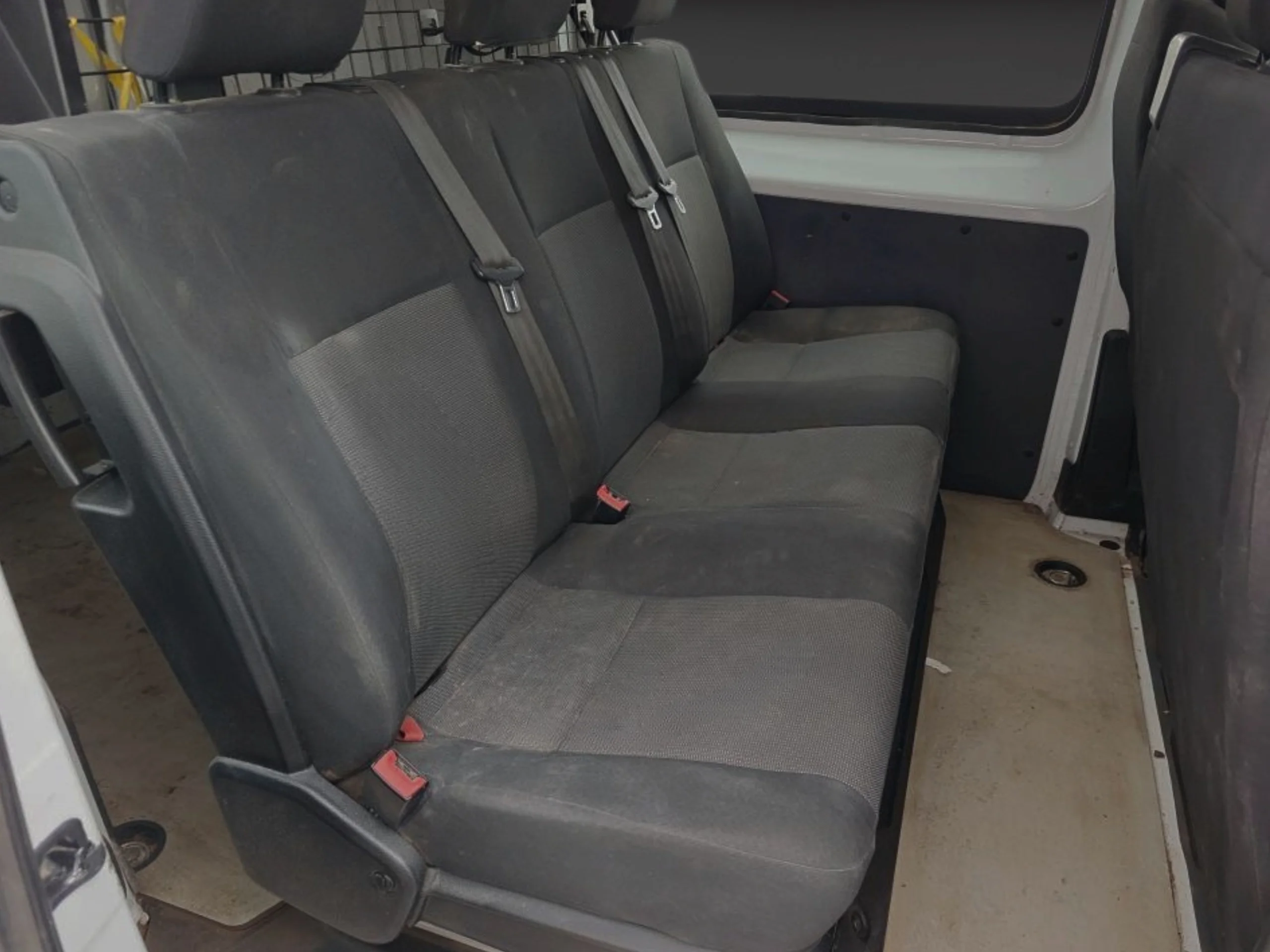 Opel Vivaro Mixta 6 Plazas con separador de carga abatible - Foto 9