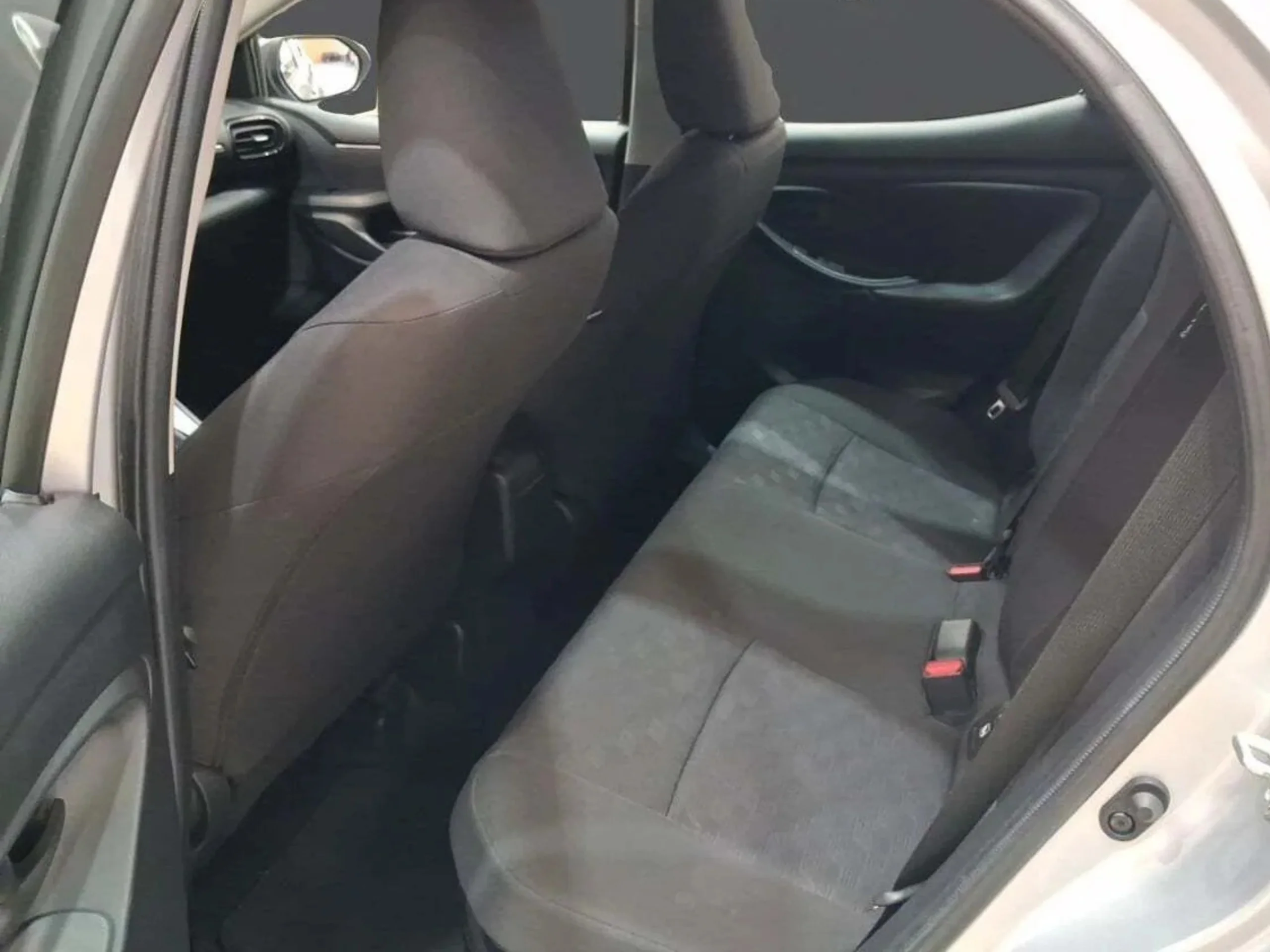 Toyota Yaris 1.5 120H Active Plus Automatico | Etiqeuta ECO | (2025) | Ahorro 2.000€ - Foto 11