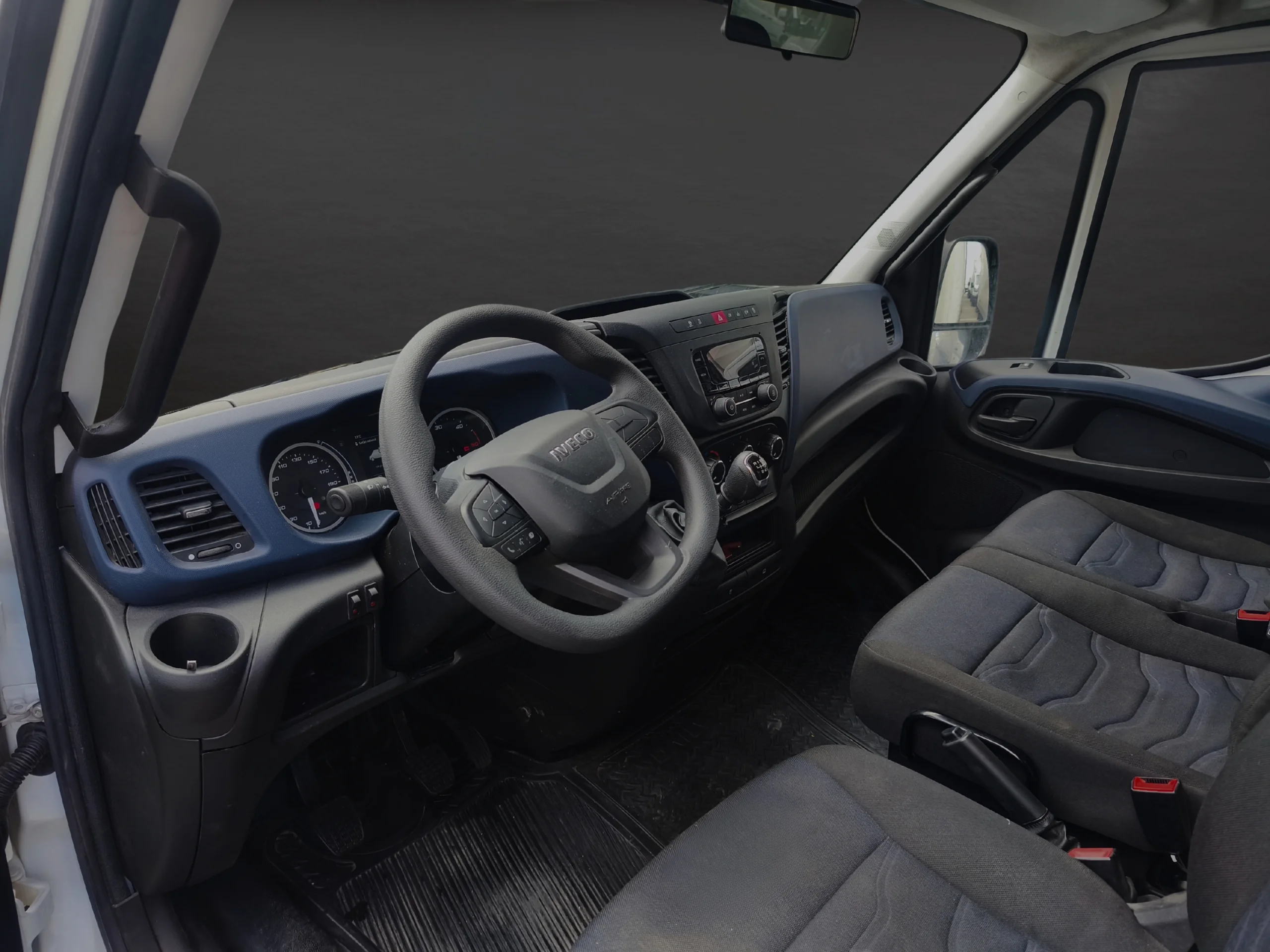 Iveco Daily L4H3 Carrozado con Trampilla | Desde 553€/mes - Foto 11