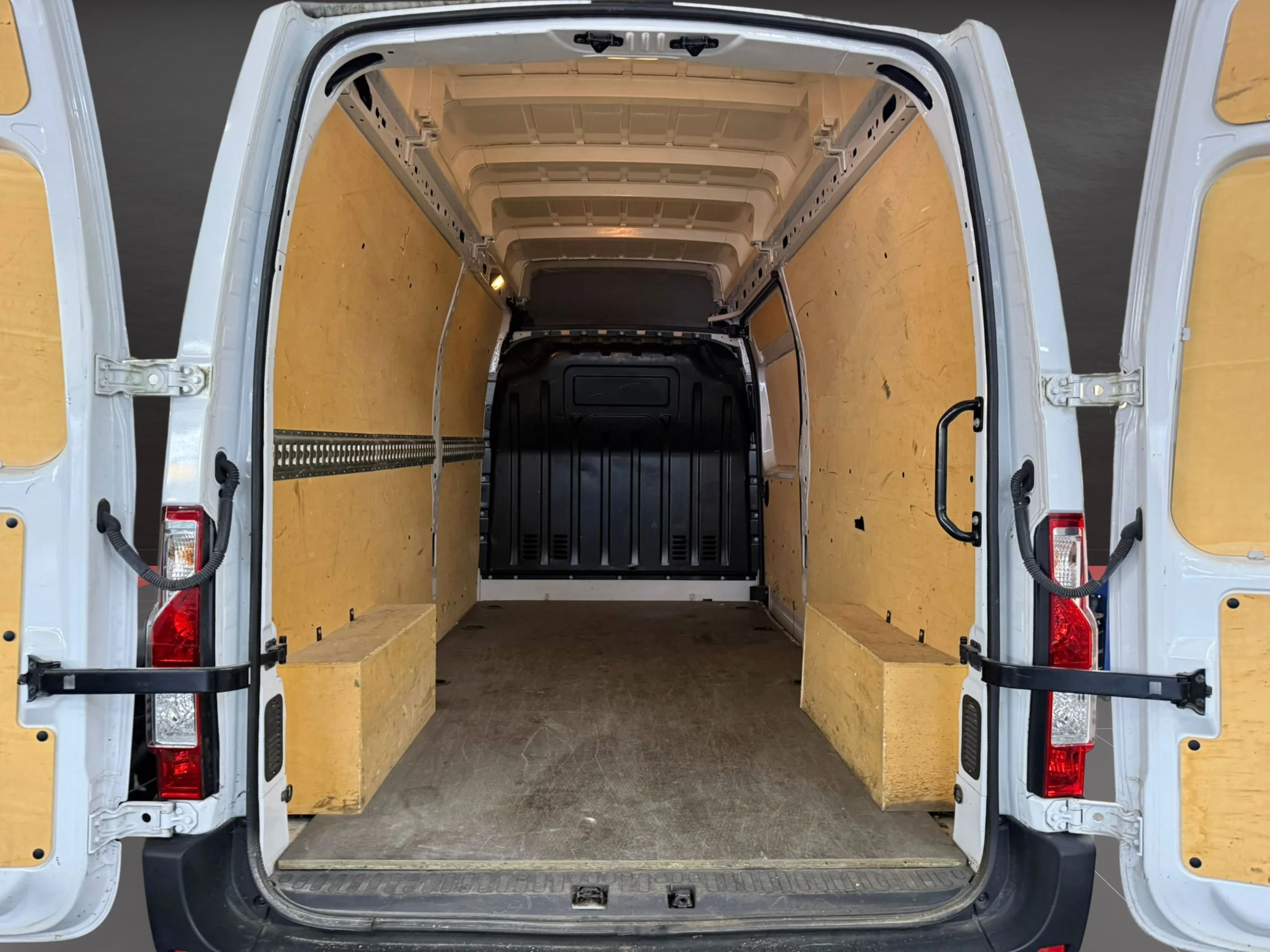 Renault Master L3H3 135 CV - Foto 7