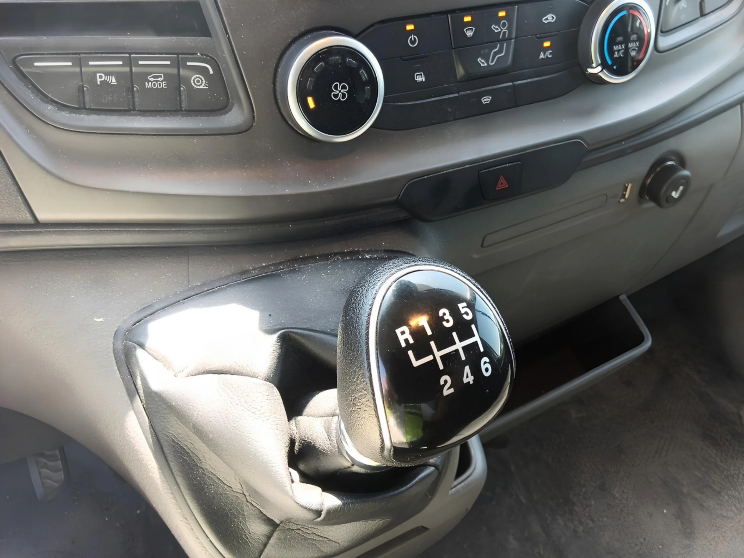 Ford Transit L4H3 Tracción Trasera MHEV (Jul. 2022) – Gran Volumen y Etiqueta ECO - Foto 10