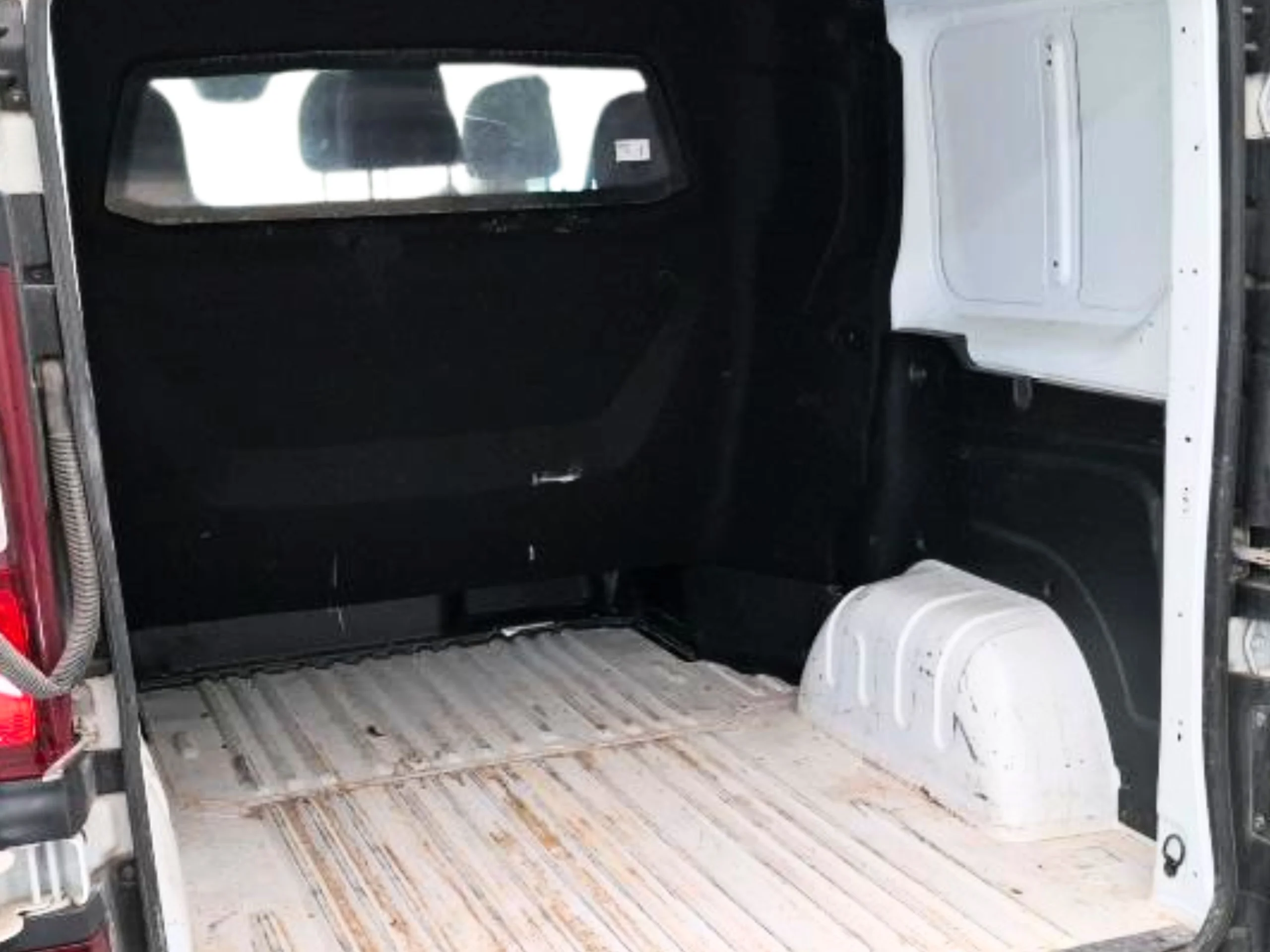 Renault Trafic Doble cabina 6 Plazas con separador de carga LH1 150CV - Foto 6