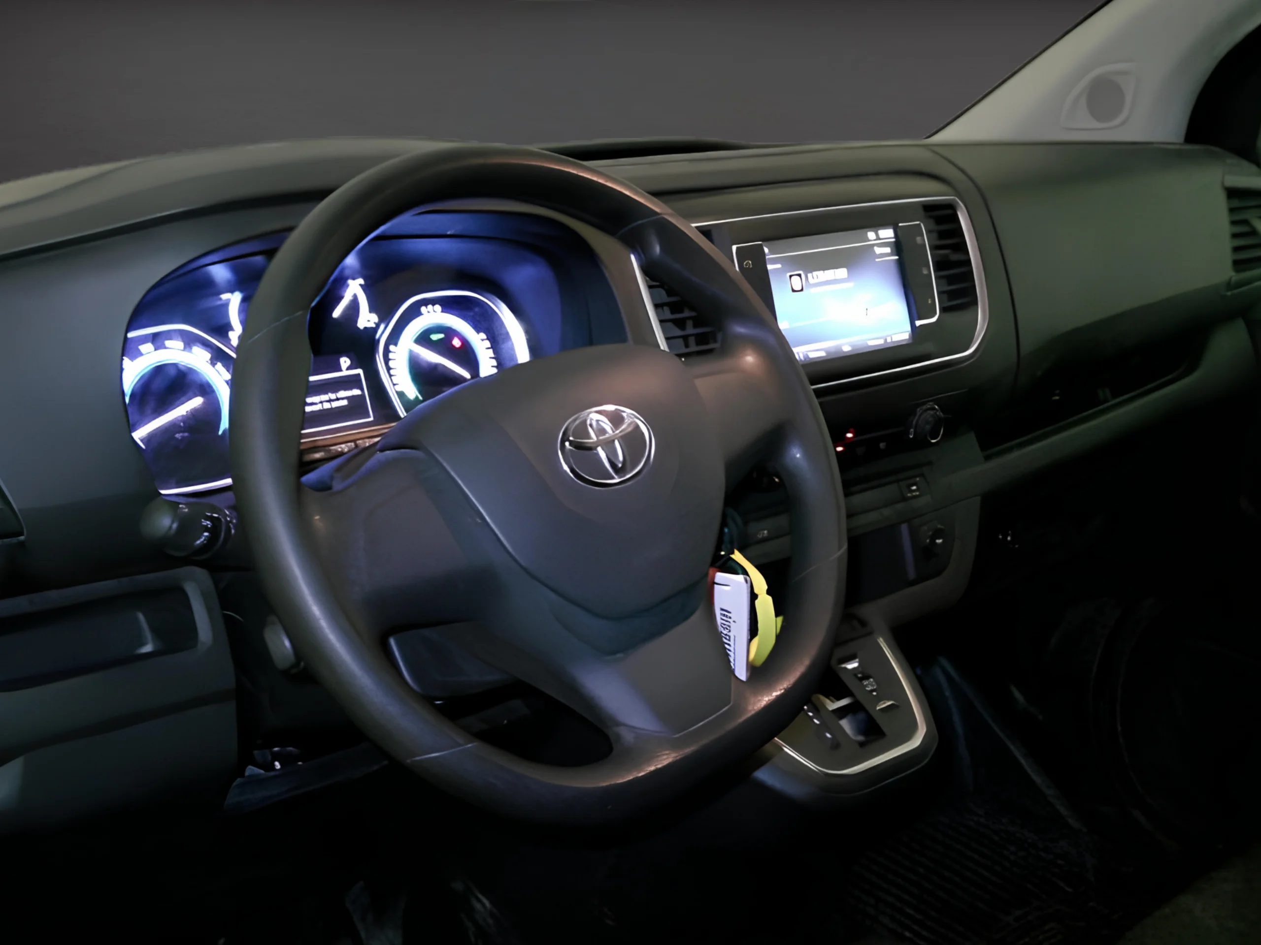Toyota Proace ELÉCTRICA 75 kWh | ETIQUETA CERO | AUTONOMIA HASTA 300 KM | FURGONETA SEGUNDA MANO  - Foto 8