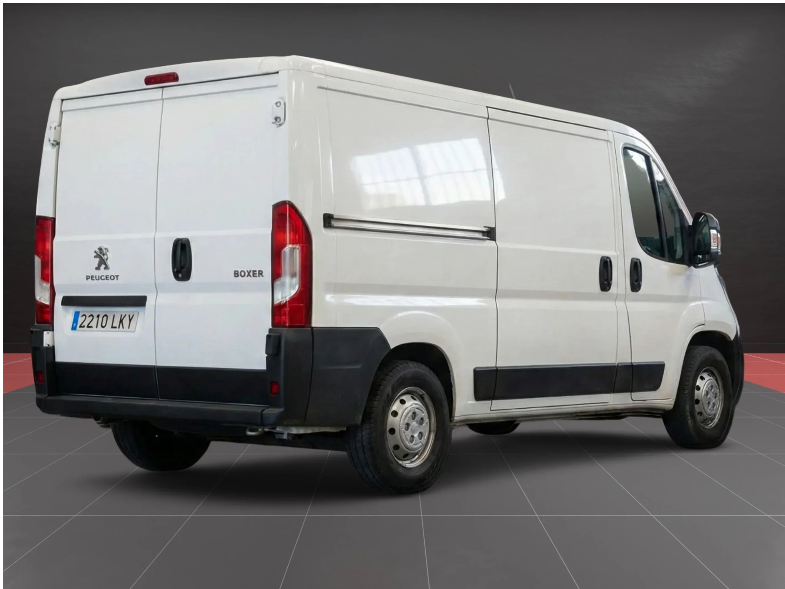 Peugeot Boxer 330 L1 H1 BHDI 88kW (120CV) S&S 6 Vel. M  - Foto 4