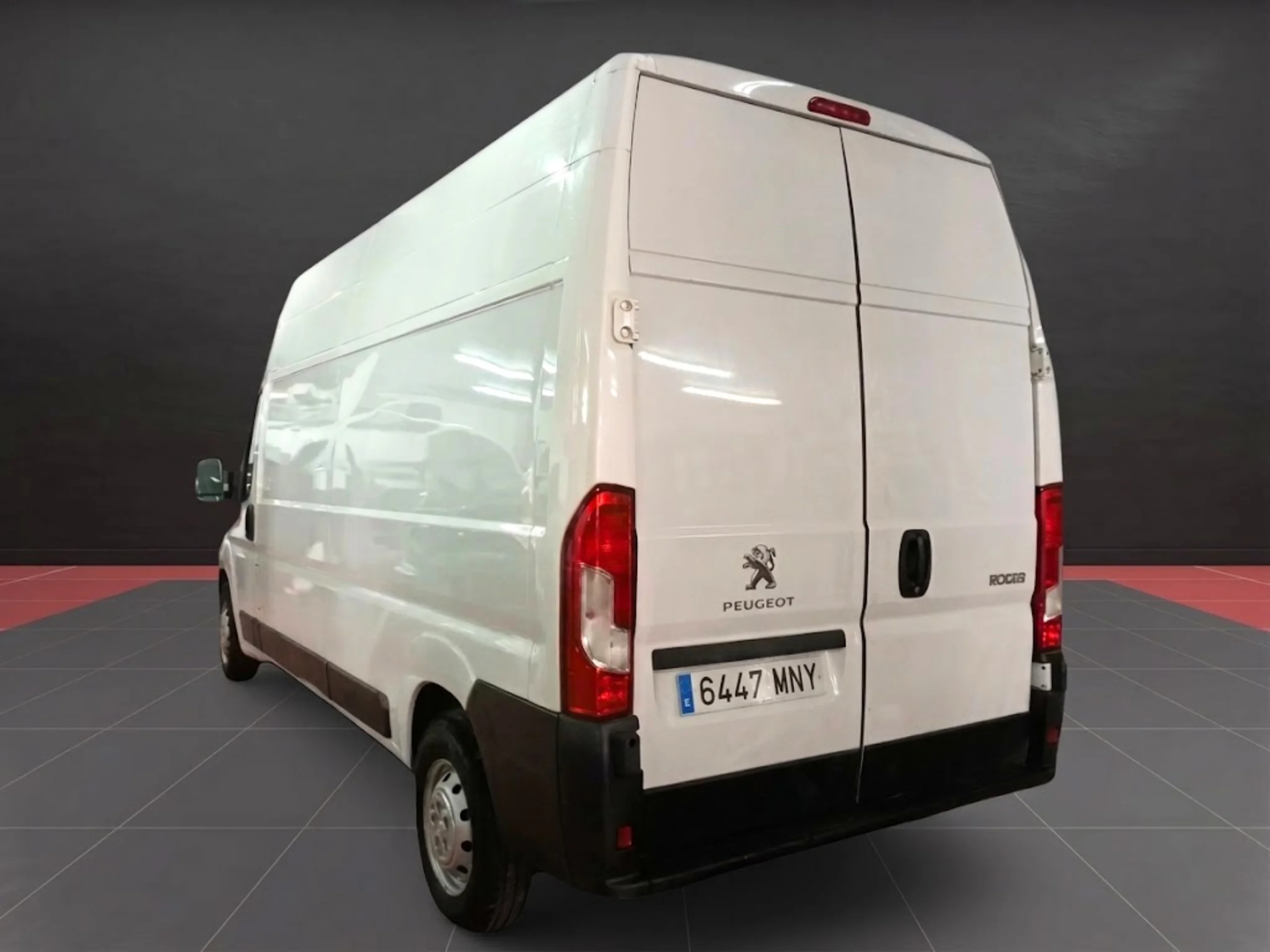 Peugeot Boxer L3H3 435 140CV (2024) | Desde 388€/mes  - Foto 7