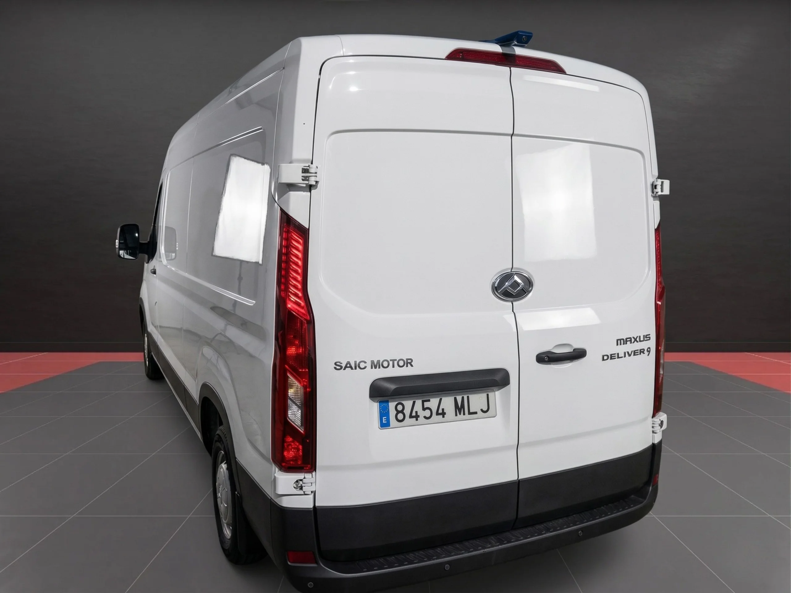 Maxus Deliver 9 L3H2 2.0D 148CV COMFORT  - Foto 5