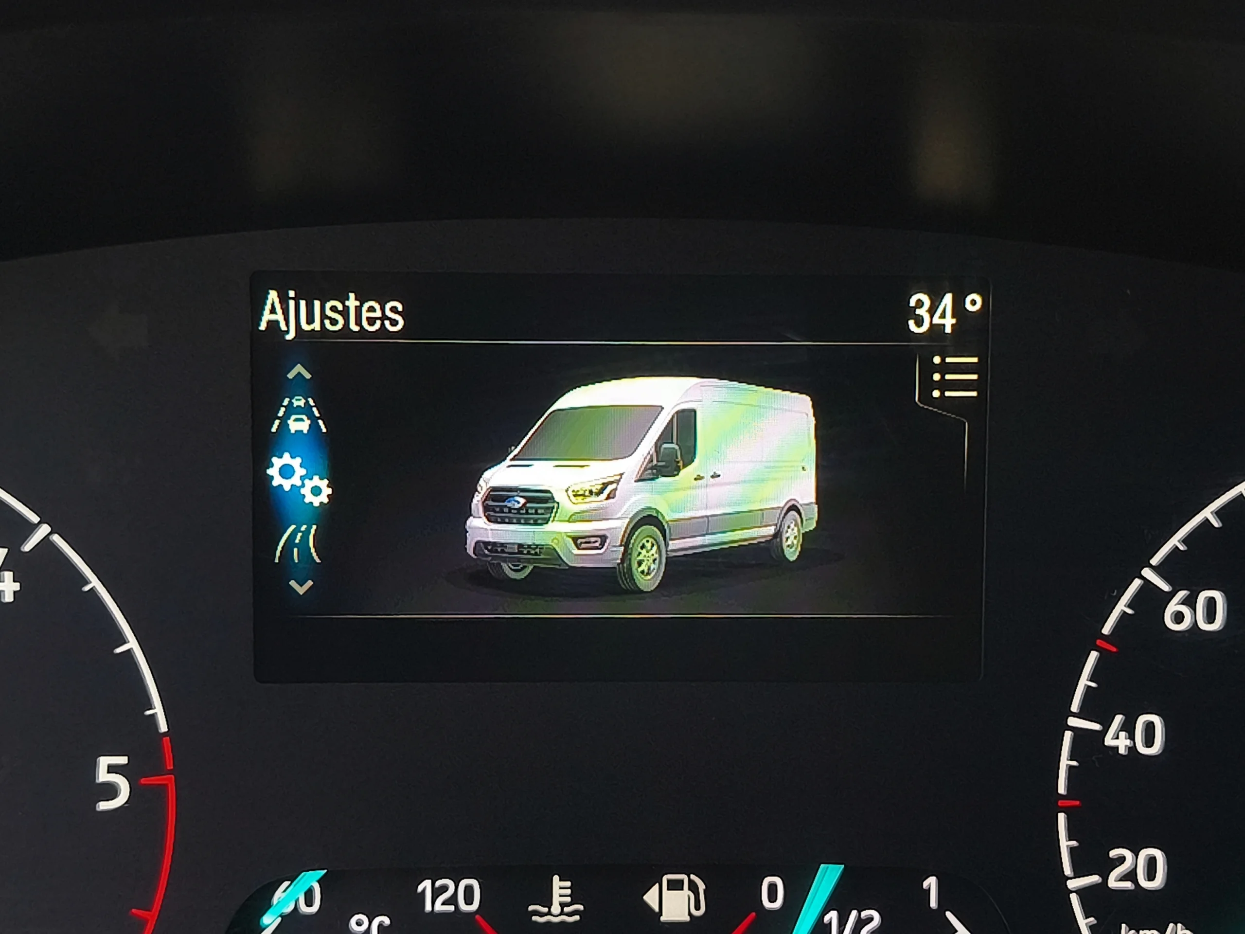 Ford Transit L2H2 Trend 130CV (2024) | Desde 387€/mes - Foto 13