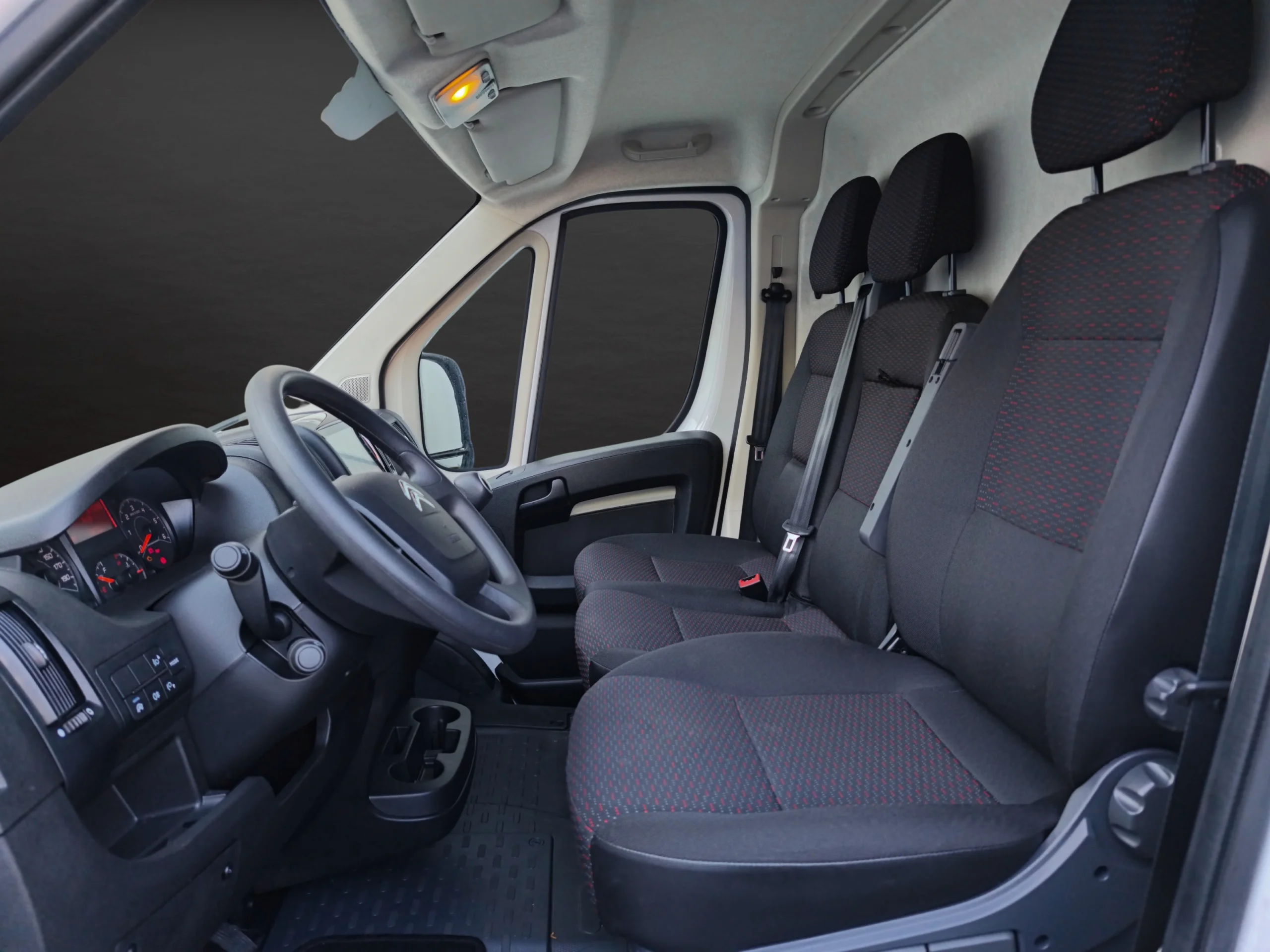 Citroen Jumper  L3H3 140CV (2023) | Gran Volumen | Desde 400€/mes - Foto 11
