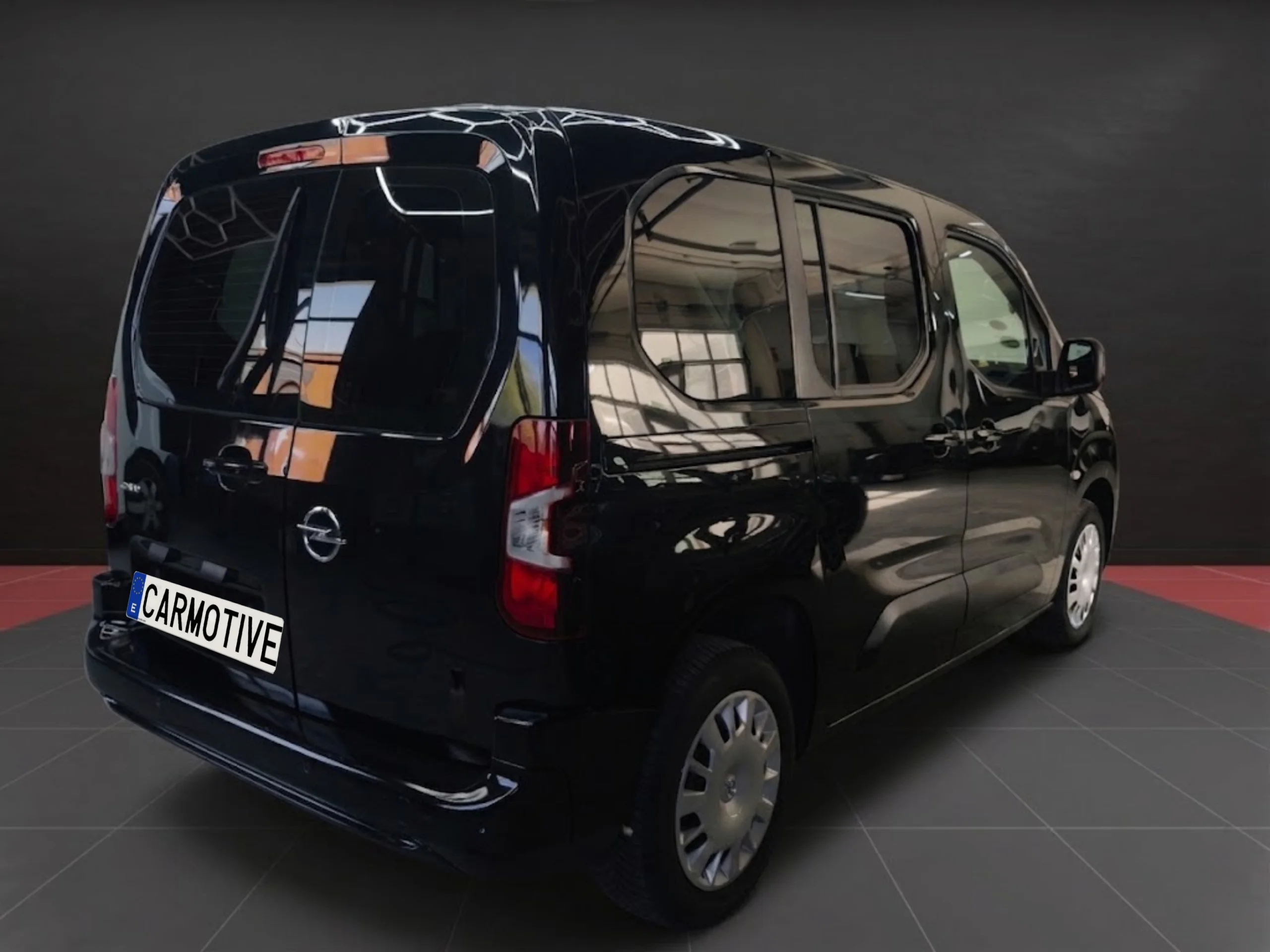 Opel Combo Life Combi Elegance 130CV Automática (2023) – 5 Plazas Doble Puerta Lateral - Foto 5