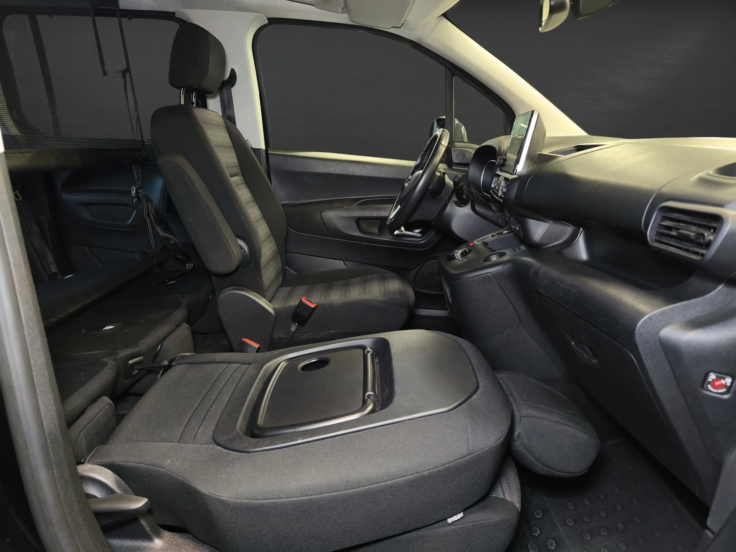 Opel Combo Life Combi Elegance 130CV Automática (2023) – 5 Plazas Doble Puerta Lateral - Foto 20