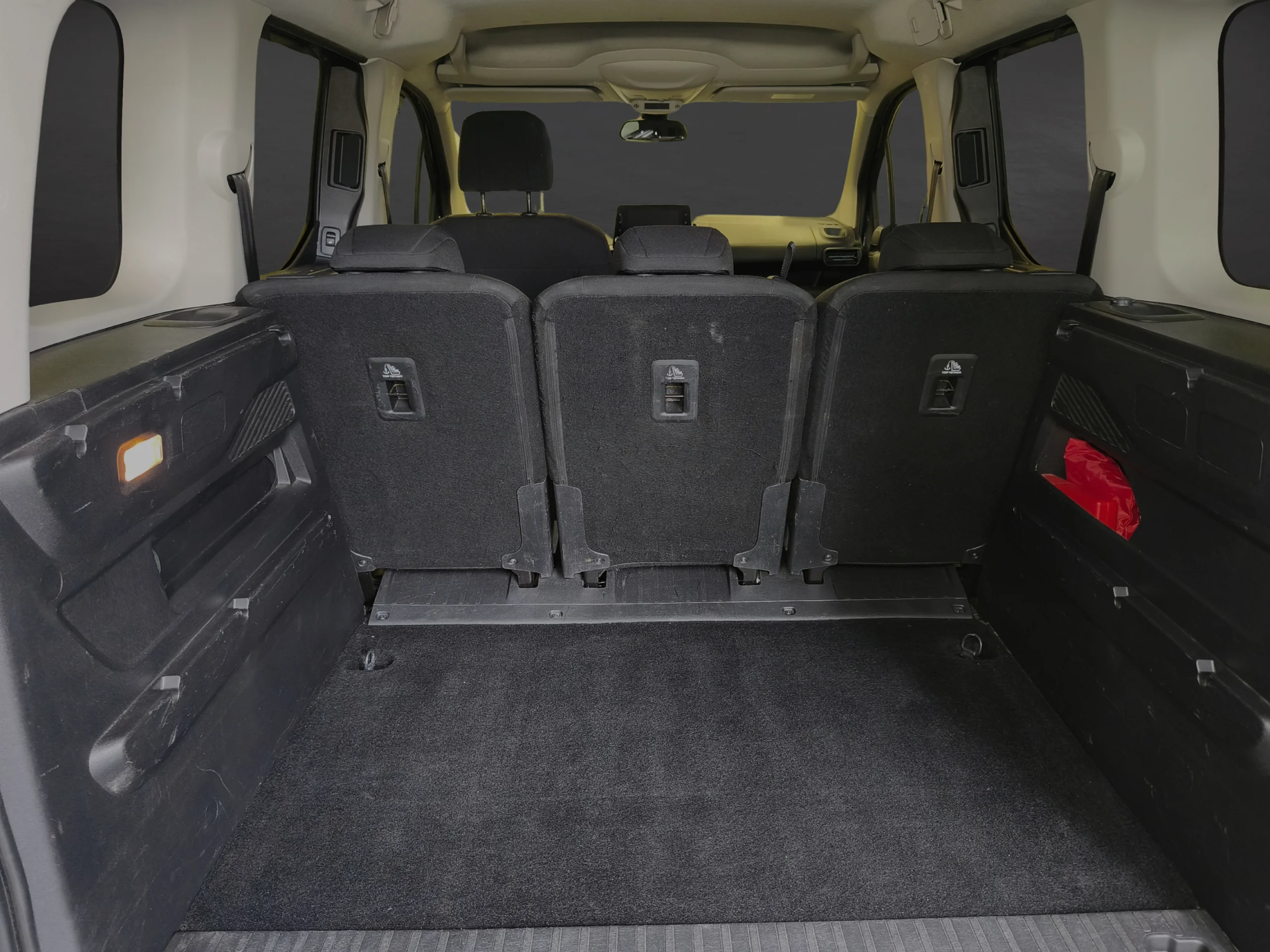 Opel Combo Life Combi Elegance 130CV Automática (2023) – 5 Plazas Doble Puerta Lateral - Foto 9