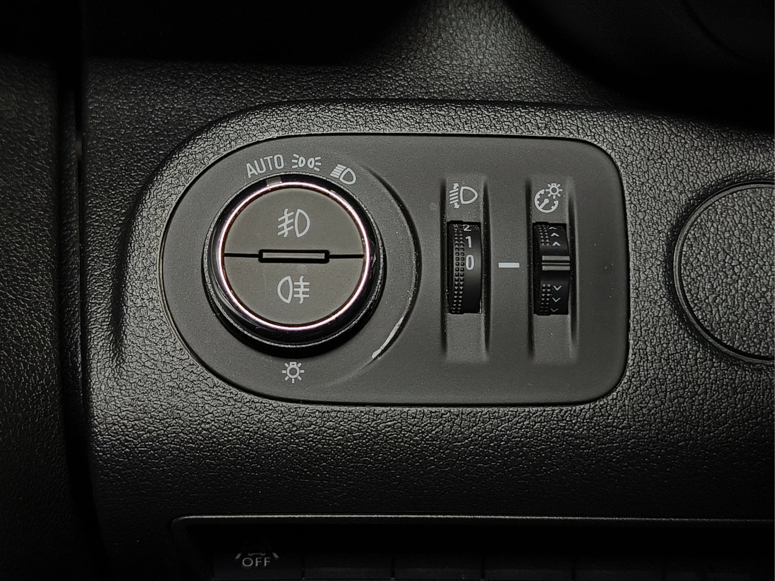 Opel Combo Life Combi Elegance 130CV Automática (2023) – 5 Plazas Doble Puerta Lateral - Foto 34