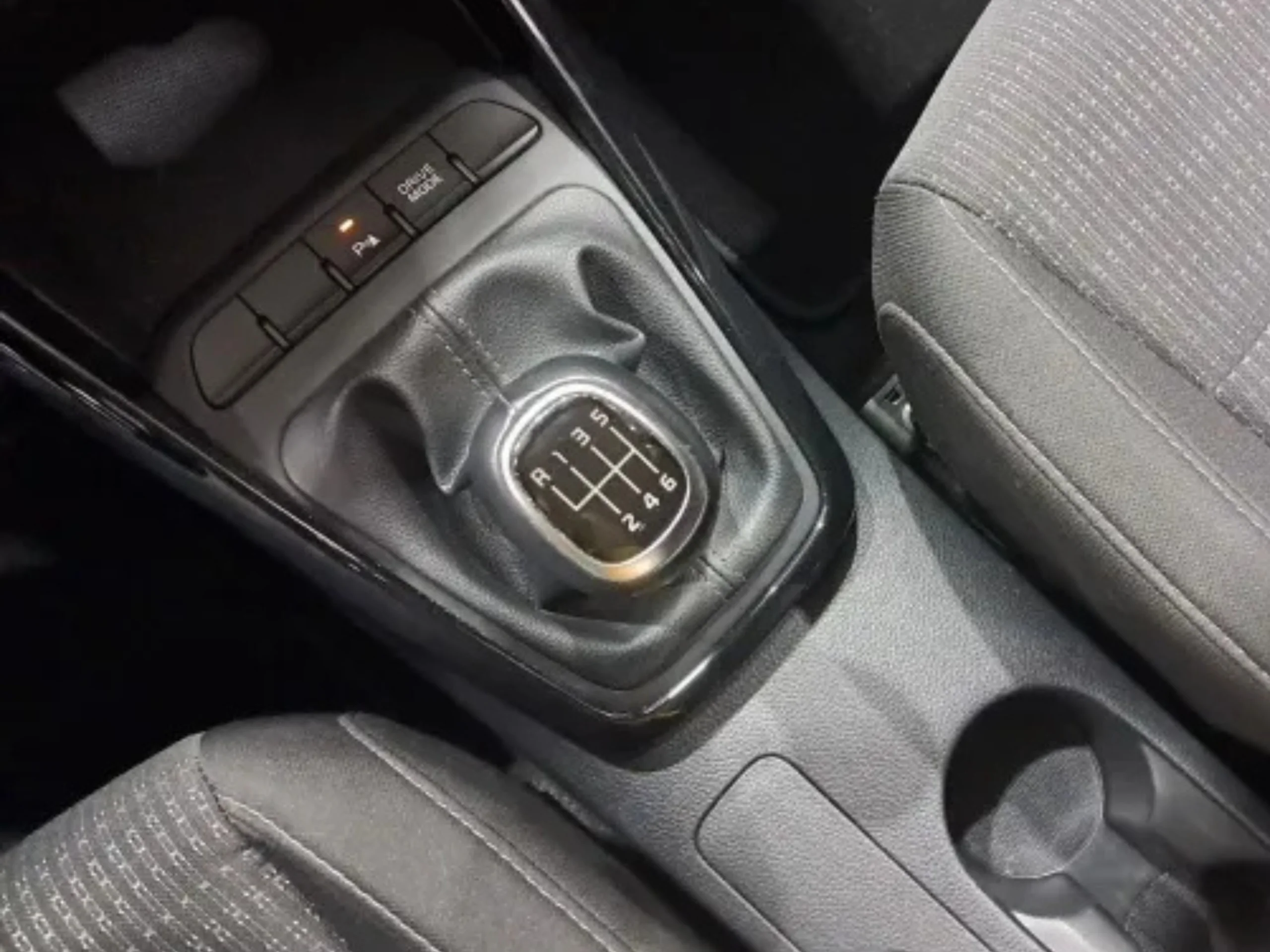 Kia Stonic 1.0 T-GDi MHEV Drive (2024) | Etiqueta ECO  - Foto 20
