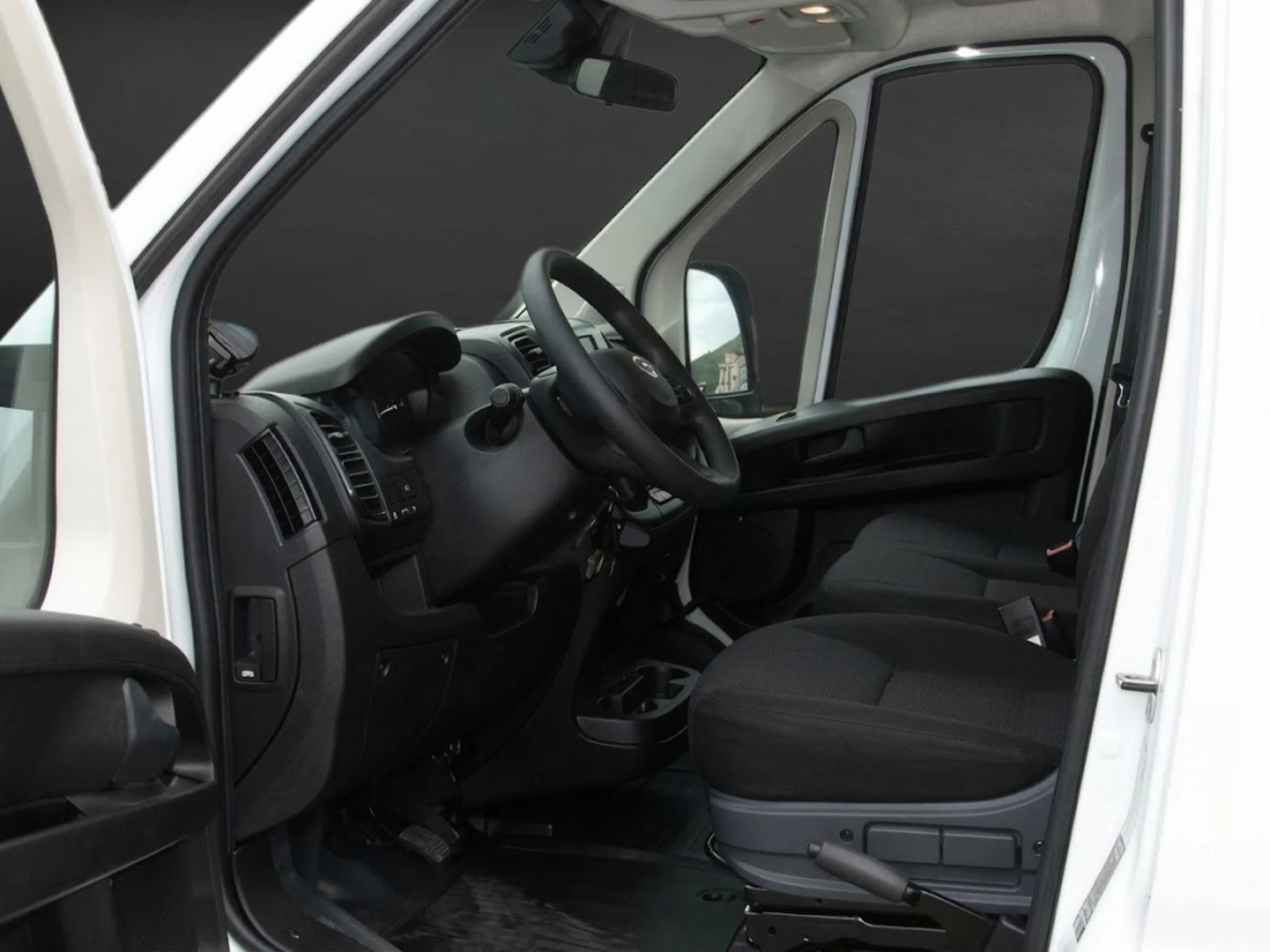 Toyota Proace Max Carrozado L4H3 Frigorífico -20ºC (2025) | Automático | 180CV | Reestreno Absoluto (Apenas 1800km) | Desde 687€/mes - Foto 9