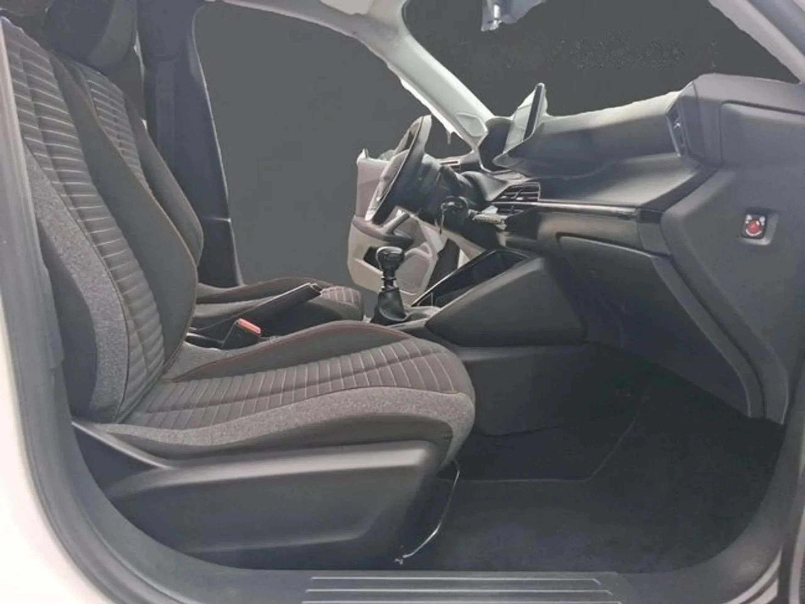 Peugeot 2008 SUV Active BlueHDI | 110CV | Desde 232€/mes - Foto 9