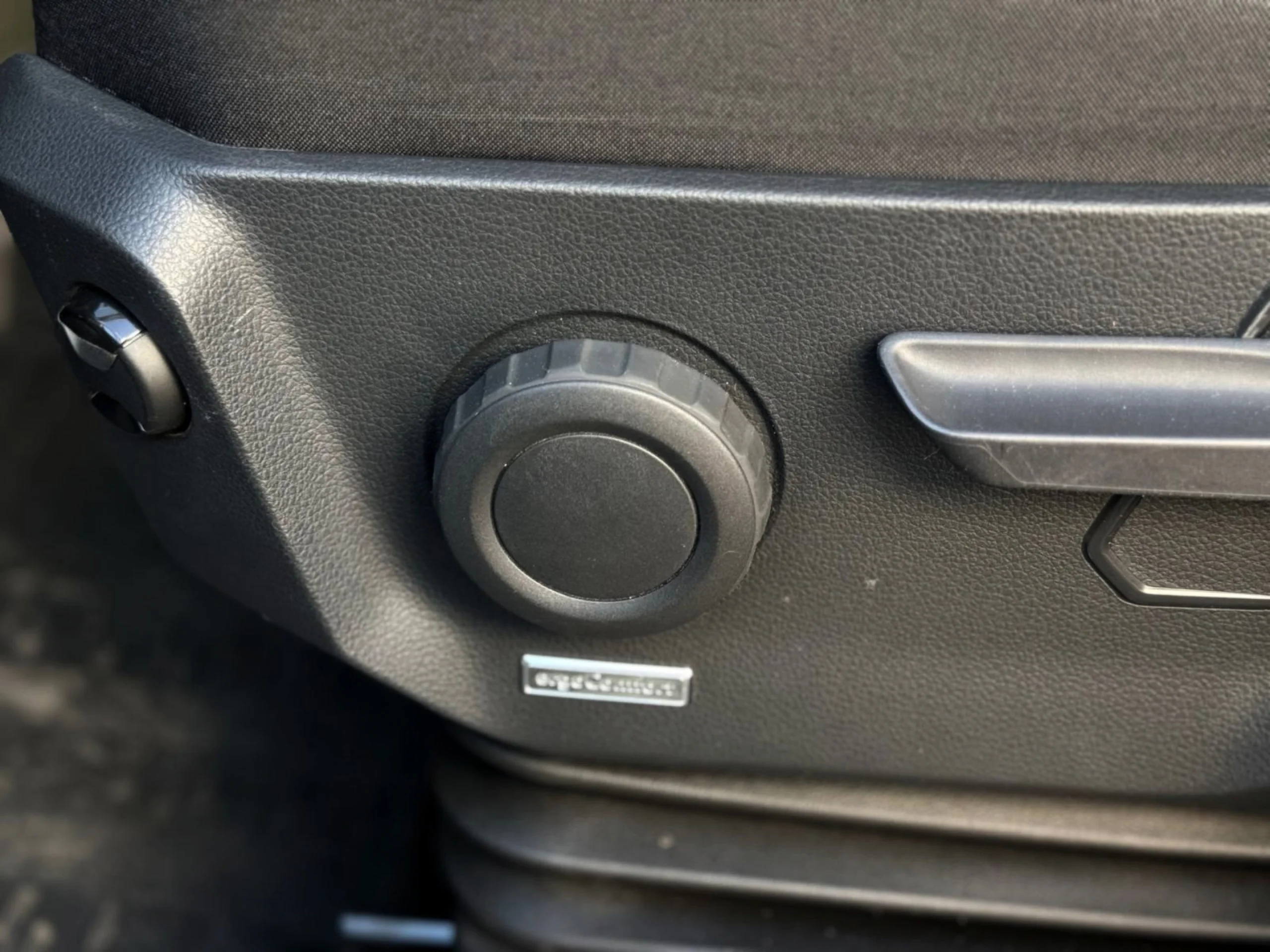 Volkswagen Crafter L3H3 140CV (2023) | 4 Plazas | Con Baño Interior | Paneles Solares | Adicional Adaptada con Rampa PMR (Minusvalidos) - Foto 22