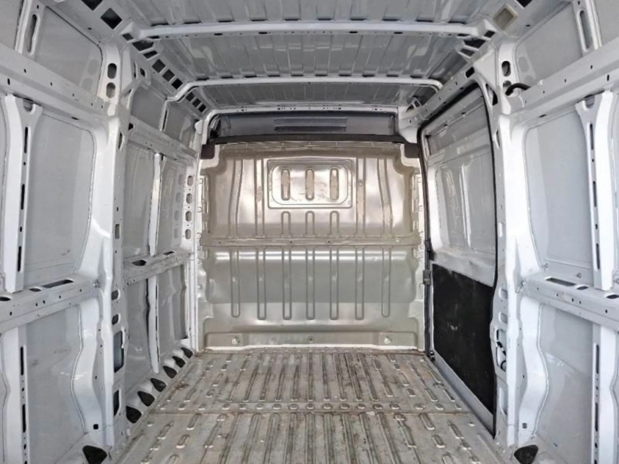Peugeot Boxer L3H2 S&S (2024) | Oportunidad de Reestreno | Desde 418€/mes  - Foto 6
