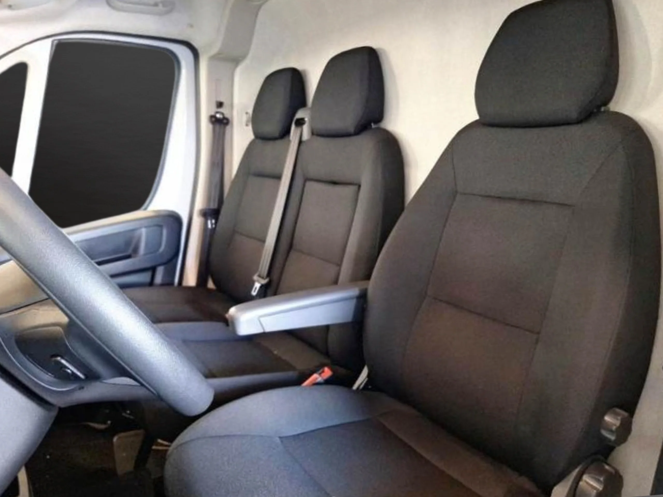 Peugeot Boxer L3H2 S&S (2024) | Oportunidad de Reestreno | Desde 418€/mes  - Foto 9