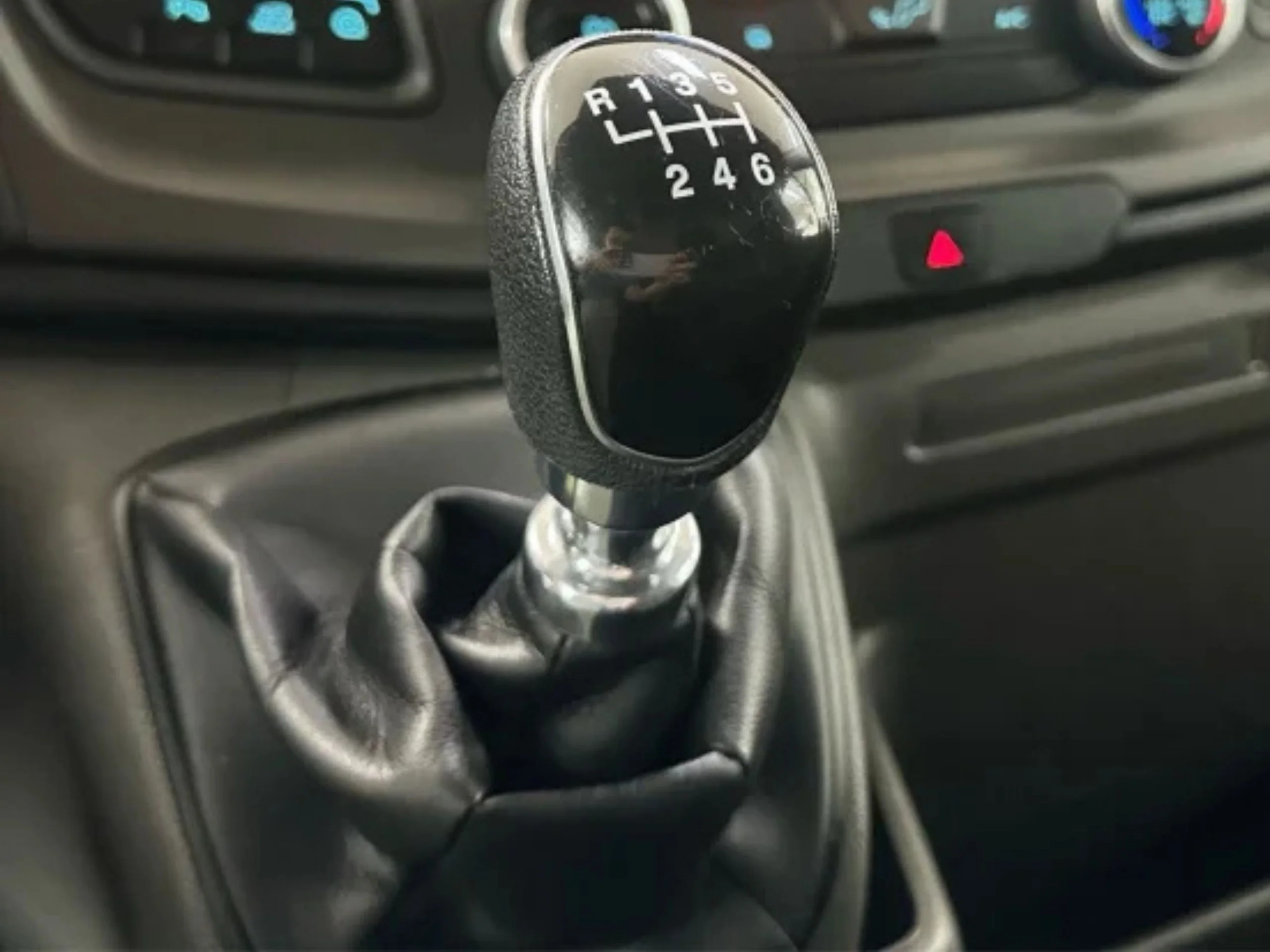 Ford Transit L2H2 130 CV Trend  - Foto 13